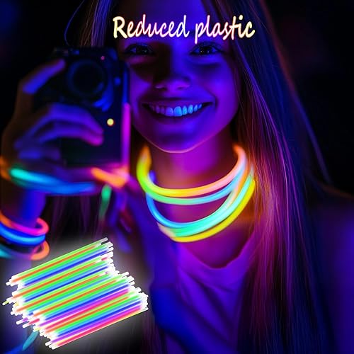 300 Ultra Glow sticks bulk party pack，8" Neon Glowsticks Easter Party Favors，Glow sticks for kids，Halloween Glow in the Dark Party Supplies Pack、With Bracelets and Necklaces(glow sticks-800Pcs)