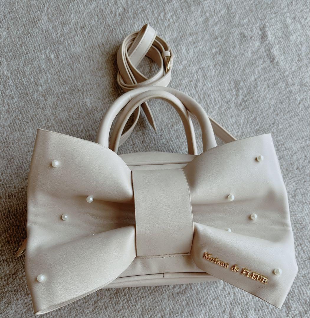 Amazon.co.jp: Maison de FLEUR メゾンドフルール ビッグリボン