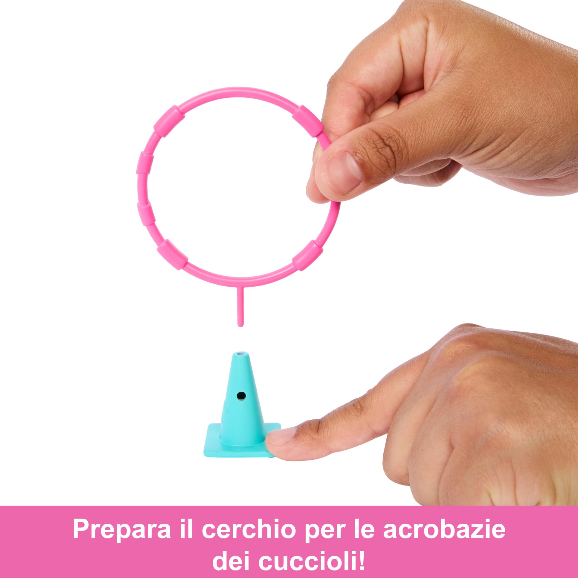 Barbie - Percorso a ostacoli per Cuccioli, playset parco giochi con bambola Stacie, 3 cuccioli e 20+ accessori inclusi, dal film Barbie and Stacie to the Rescue, giocattolo per bambini, 3+ anni, HRM10