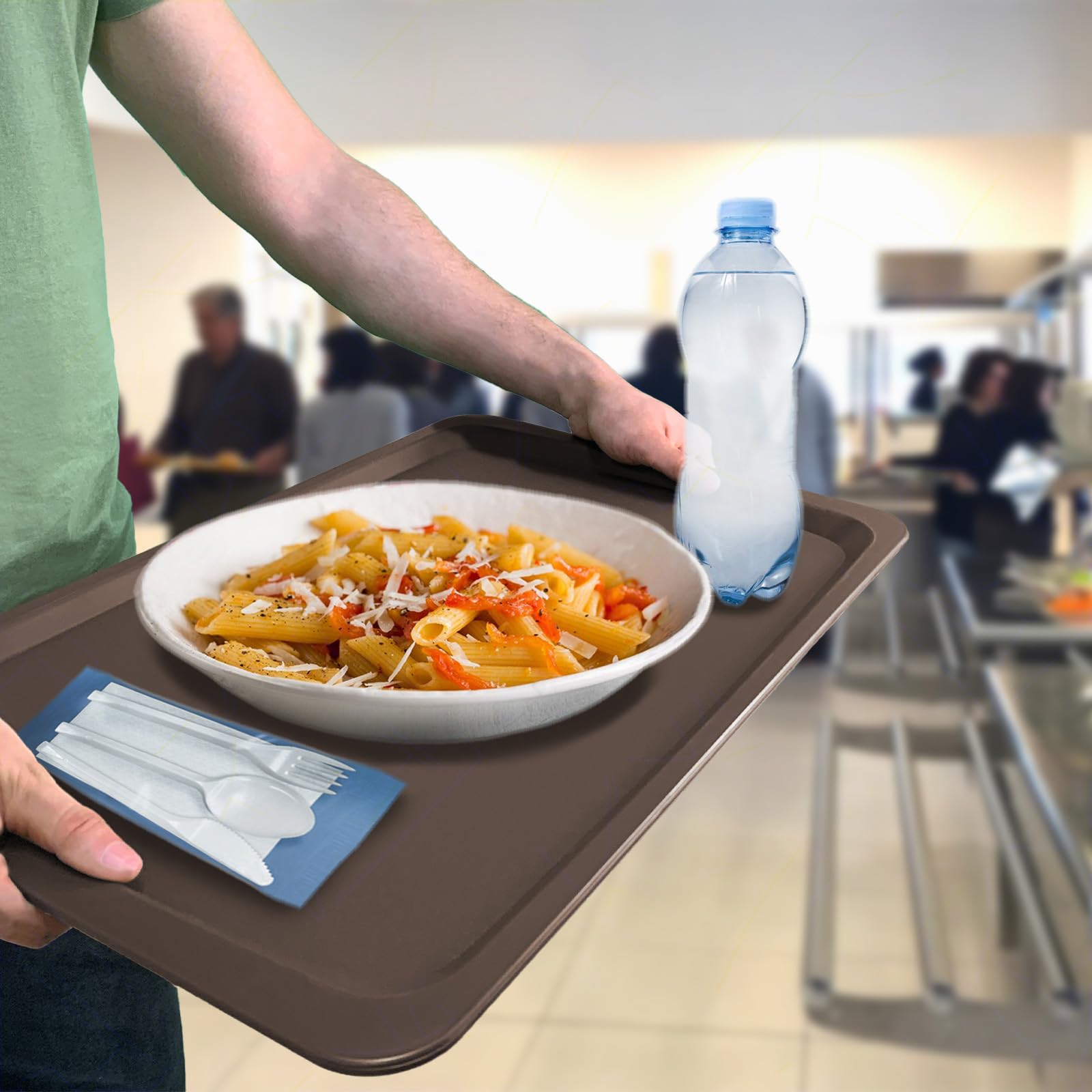 Sicignano | Bandeja Euronorm para comedores, de polipropileno alimentario marrón, 53 x 37 cm, 660 g, apilable, fabricada en Italia, capacidad para 2 platos, 2 vasos, 1 plato pequeño