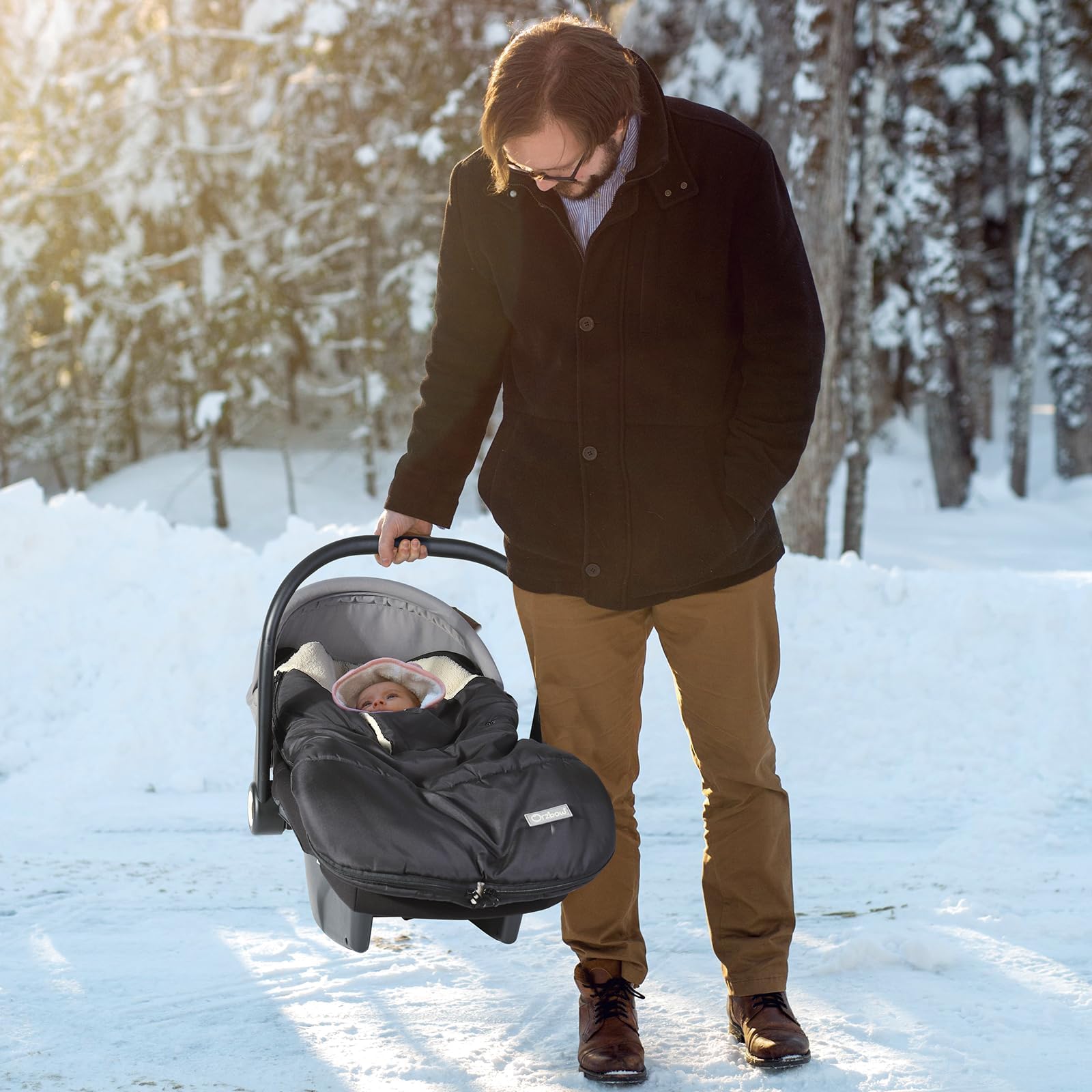 Orzbow Chanceliere Cosy Universelle, Imperméable Couverture Siege Auto Bebe Hiver avec Collier Réglable, Doublure Chaude en Polaire Berbère, Fermeture Éclair, Amovible et Lavable en Machine (Noir)