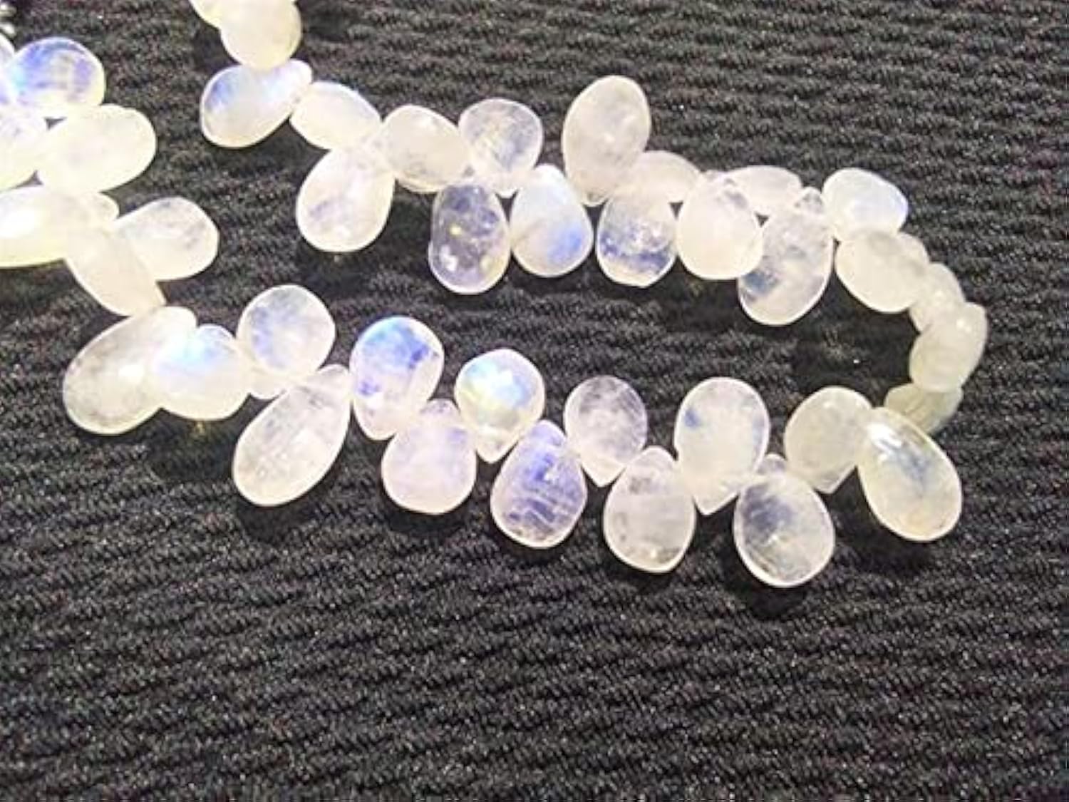 Pierre de lune arc en ciel perles facettées poire 7x9mm pour création bijoux