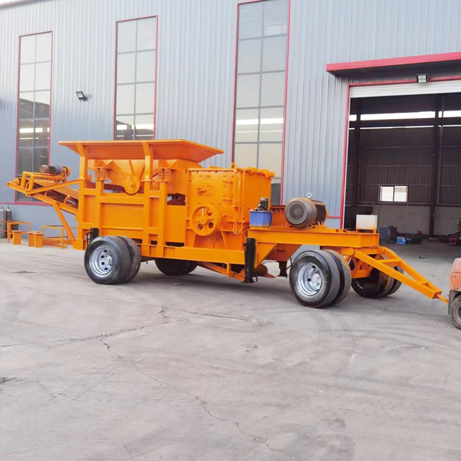 Jaw Mobile Crushing Station, Large Capacity Stone Crusher for Coal Mining and Quarry Processing