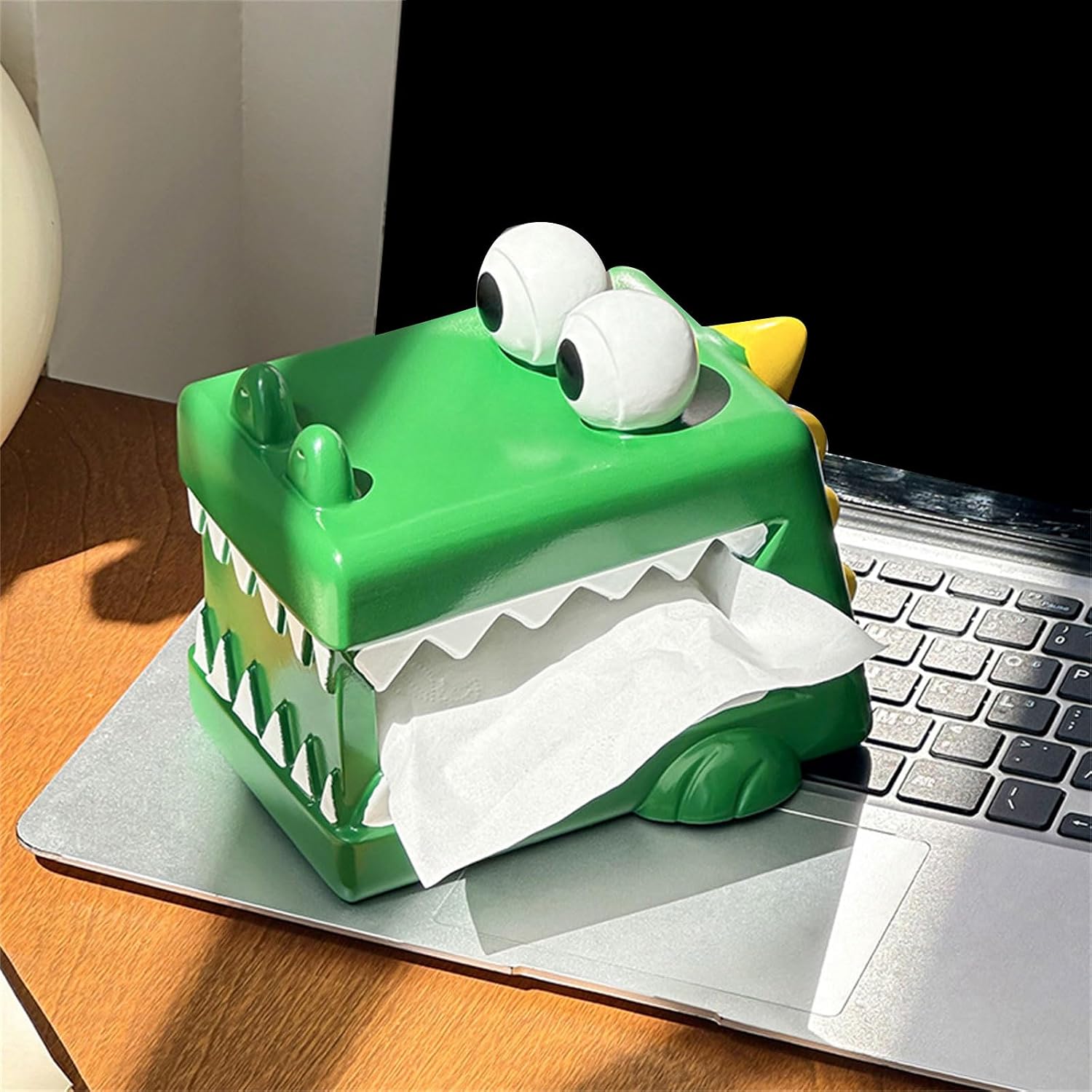 Alligators Tissue Dispenser Sturdy Resin Surfaces Easy Practical Living Room Bedroom Organizers Alligators Shape Tissue Box