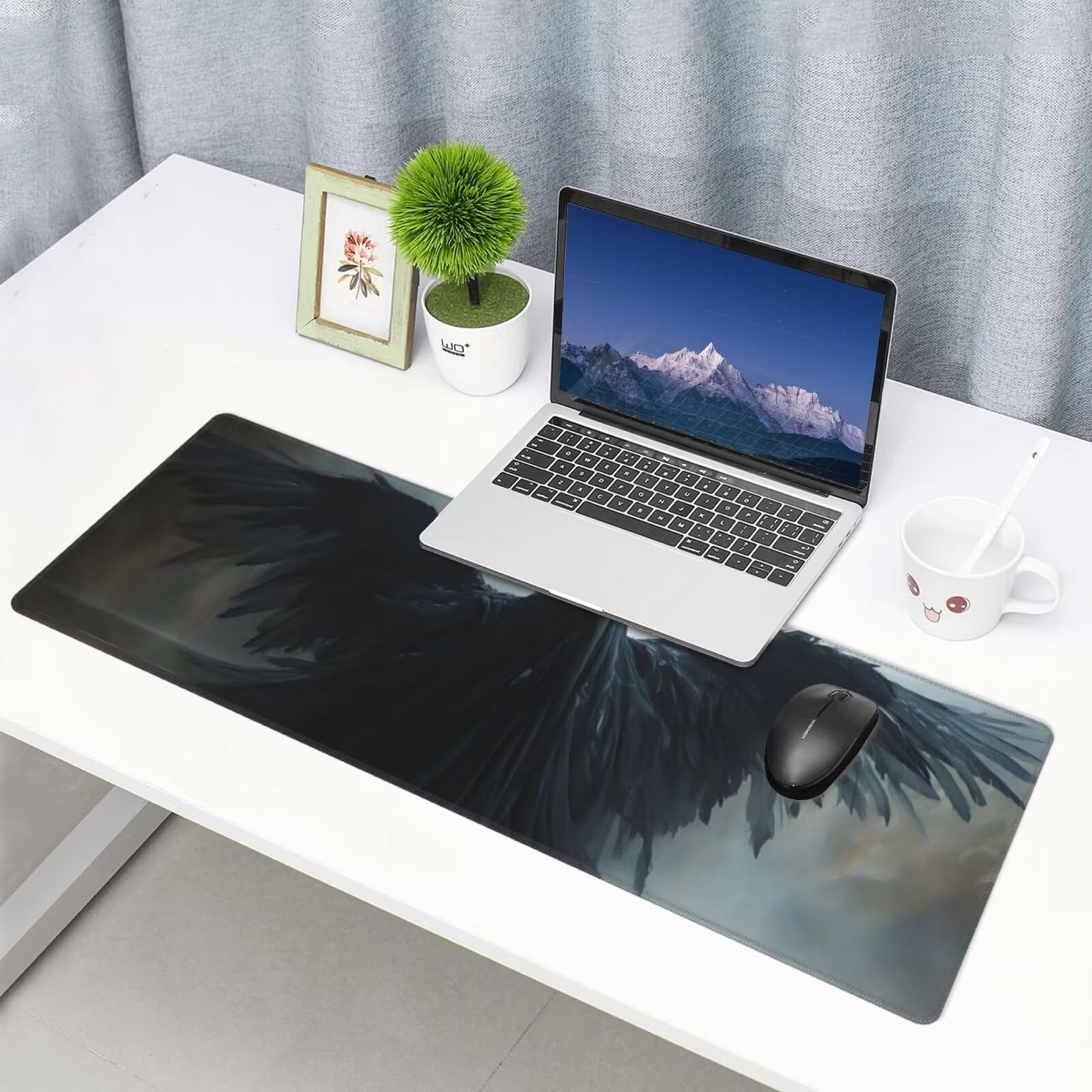 Tappetino Mouse, Tappetino Mouse Gaming Grande XXL 1500x800x3mm Tappetino Scrivania Mouse Pad, Base in Gomma Antiscivolo, Bordi Cuciti,Lavabile, Mousepad per Ufficio e Gaming (Angelo nero) R-281