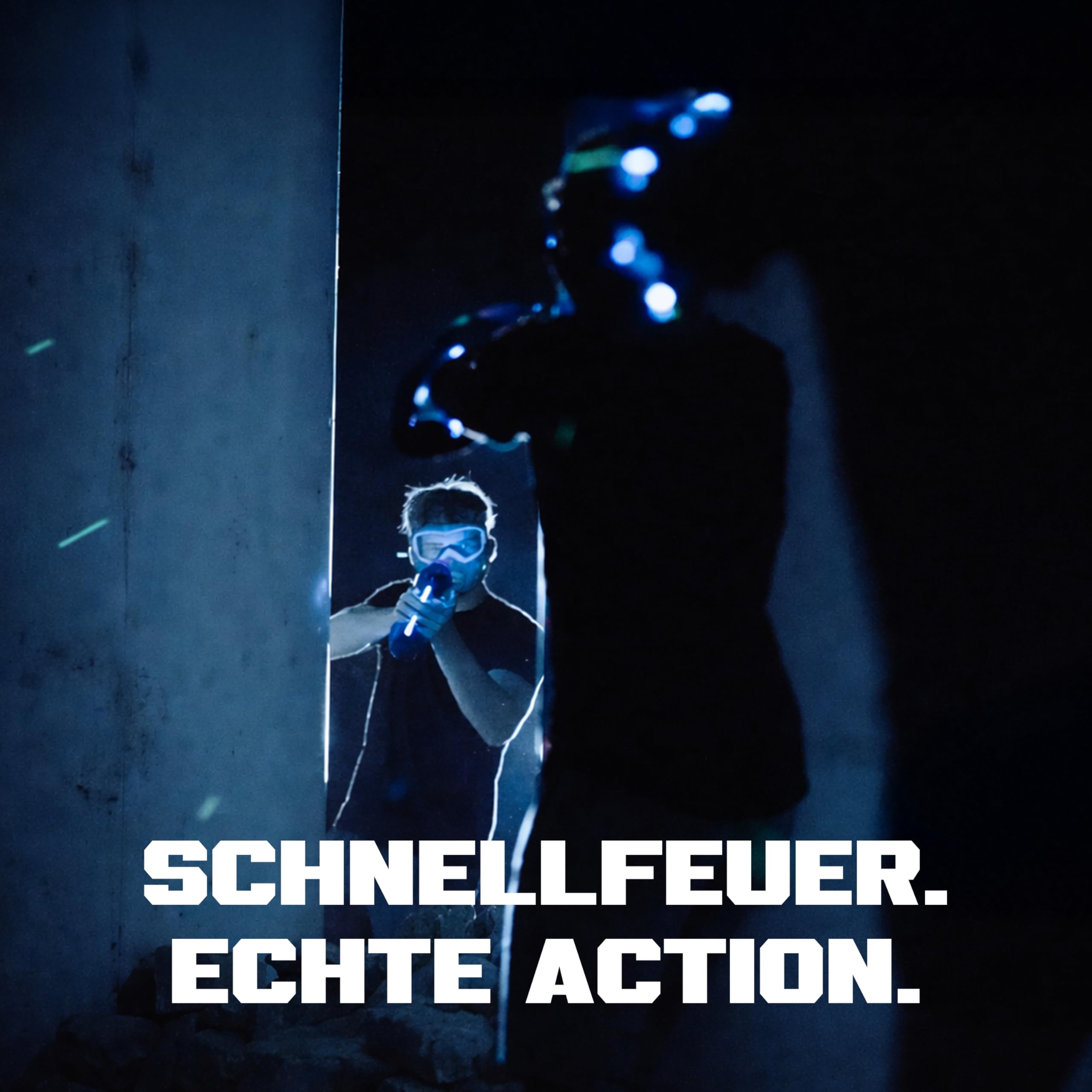 Gel Blaster Halo Plasma Rifle | Offiziell lizenzierte Halo-Replik | Glow-in-the-Dark Gellets | Entwickelt für Spartans & Covenant | Für Gamer designt | Gel-Kugel-Blaster mit Display-Ständer | 14+
