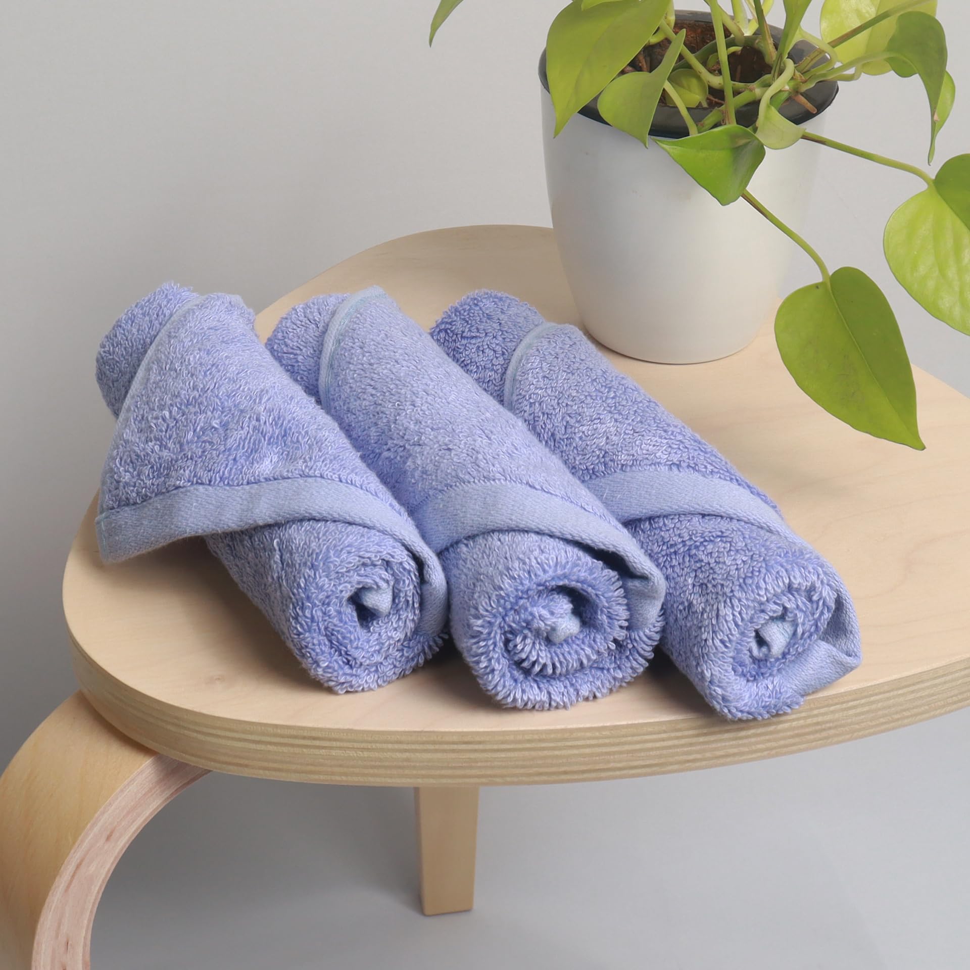 HEELIUM Bamboo Face Towel | Ultra Absorbent & Odour-Free | 3X Softer Than Cotton Towels | 30 x 30 cm - 600 GSM | Pack of 3 - Iris