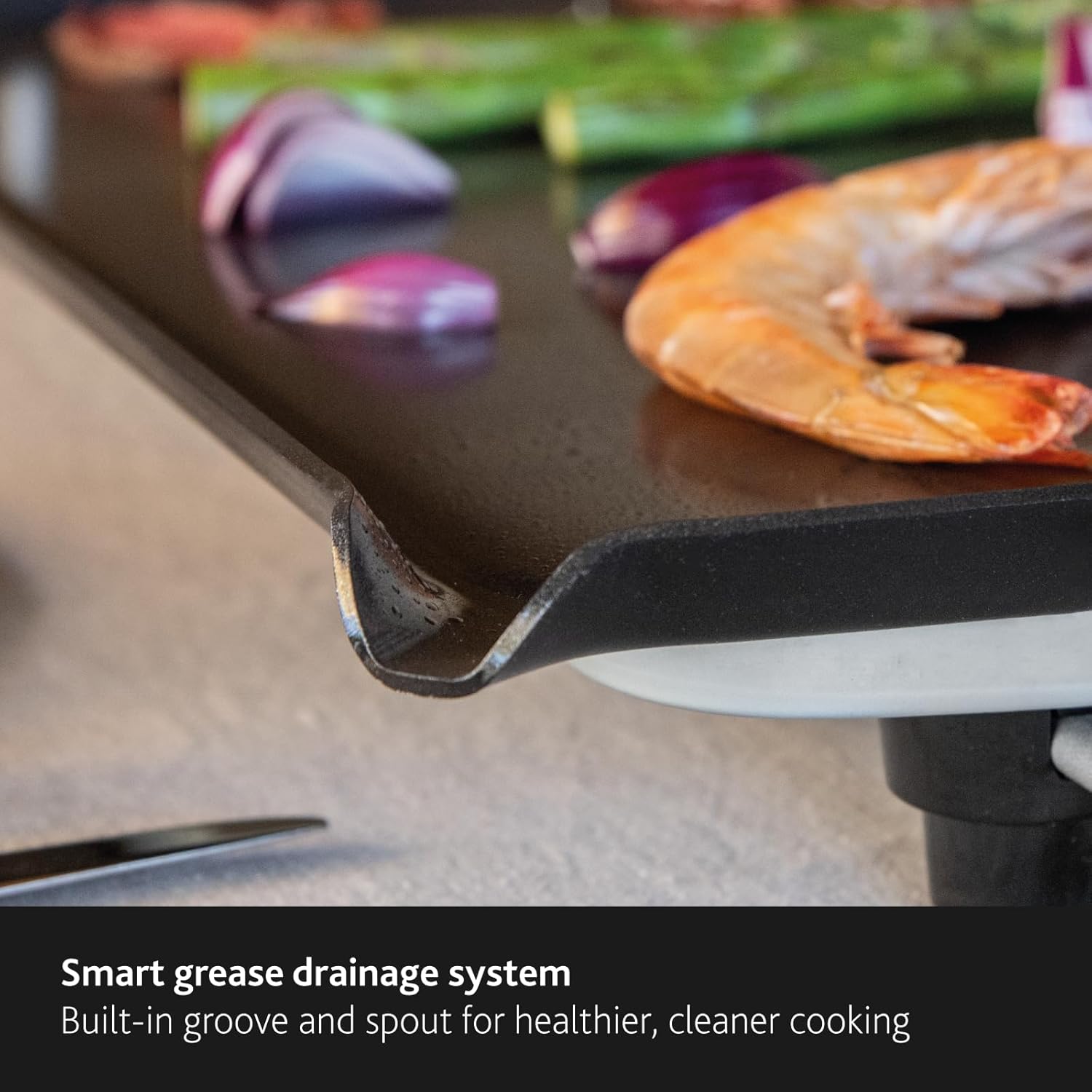 BOSKA Electric Griddle Pro – Tabletop griddle - Electric grill with PFOA and PFAS-Free Ceramic Nonstick Surface – Adjustable Heat up to 420°F -Oak Wood Handles