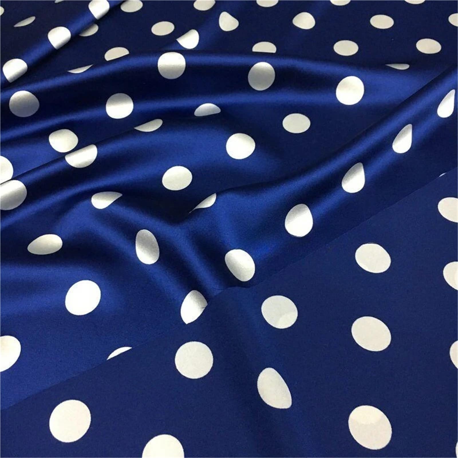 Tela de lunares Tela de vestido camisero satén seda elástica con estampado lunares redondos fondo azul clásico