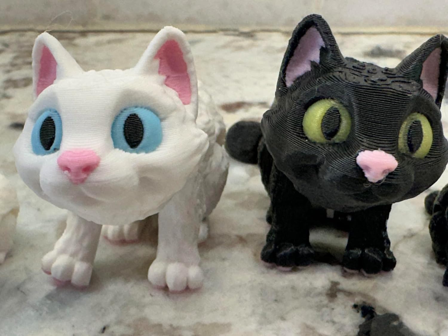 Articulated House Cat 3D Fidget Toy and Keychain Mini and Little Sizes - White Cat and Black Cat with Glow in the Dark Eyes (White, Little 4 Inch)