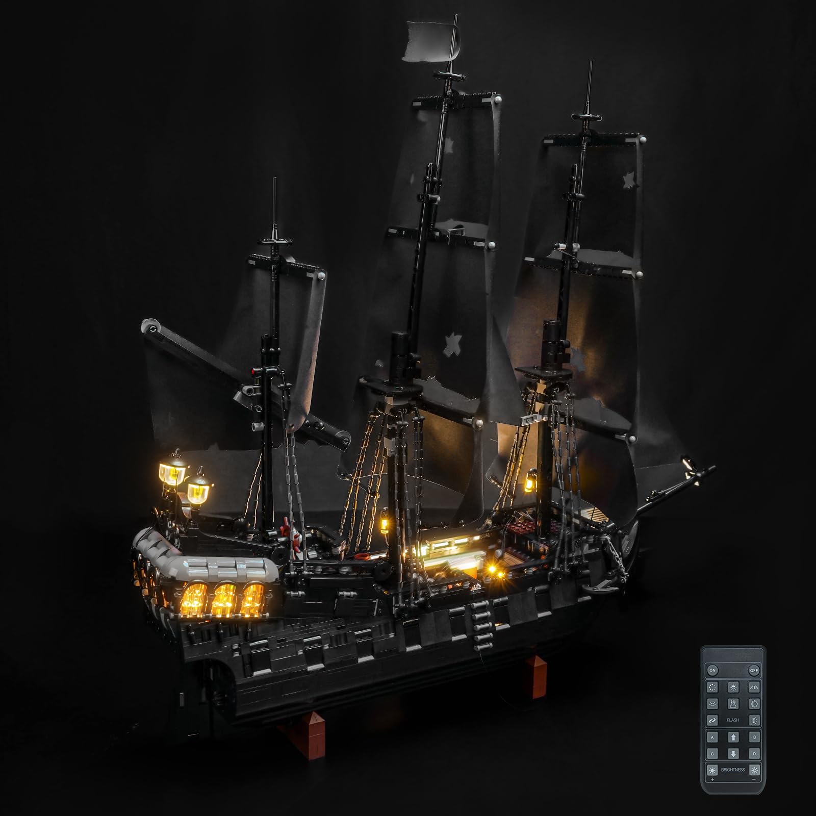 Remote Control Led Light Set Compatible with Lego 10365 Captain Jack Sparrow's Pirate Ship (No Model), Decoration Lighting Set Compatible with Lego Captain Jack Sparrow's Pirate Ship Creative Toys — image 1