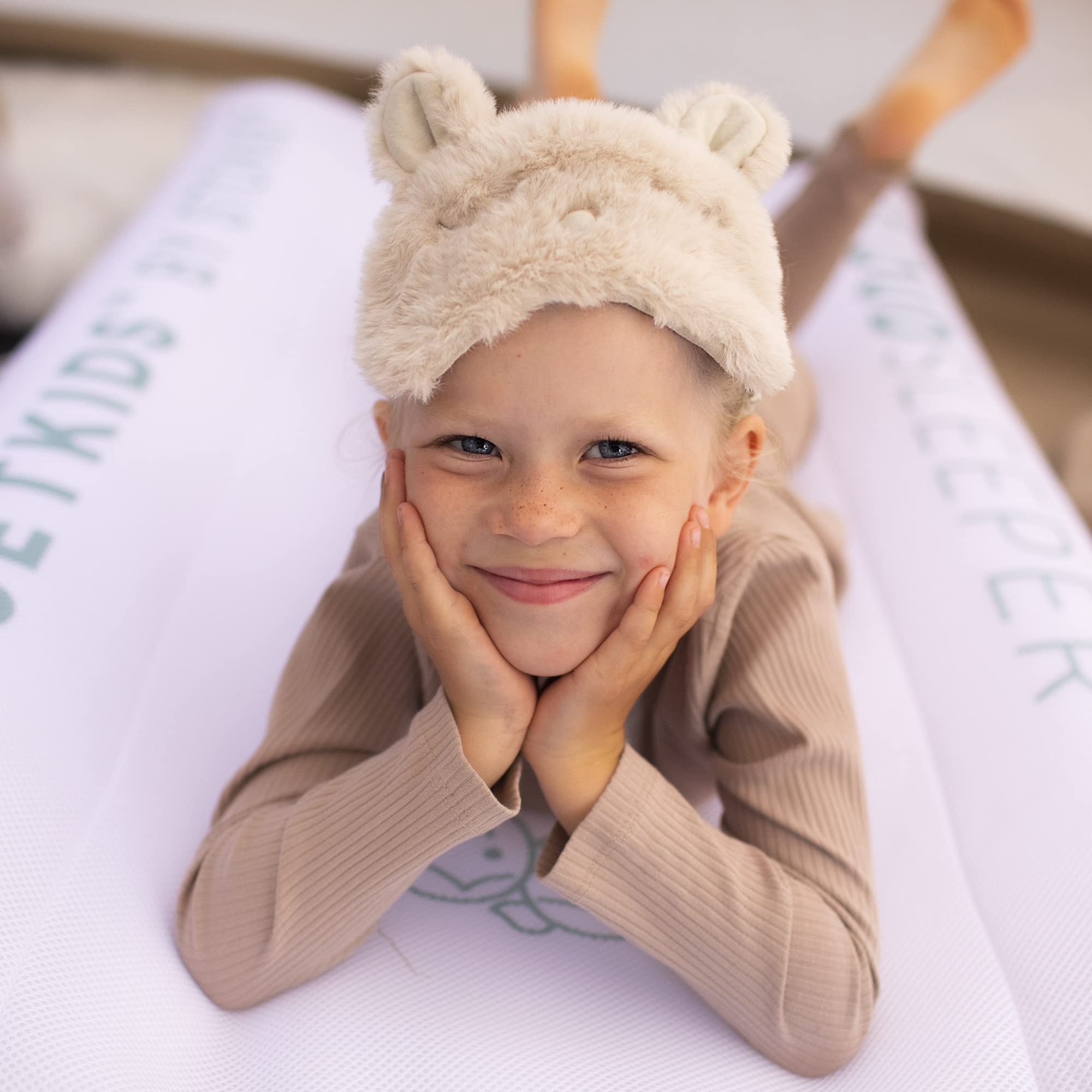 Stokke JetKids CloudSleeper, Blanca - Cama de Viaje Hinchable para Niños - Incluye inflador Integrado y Bolsa de Almacenamiento - Ideal para Partir de 2 años
