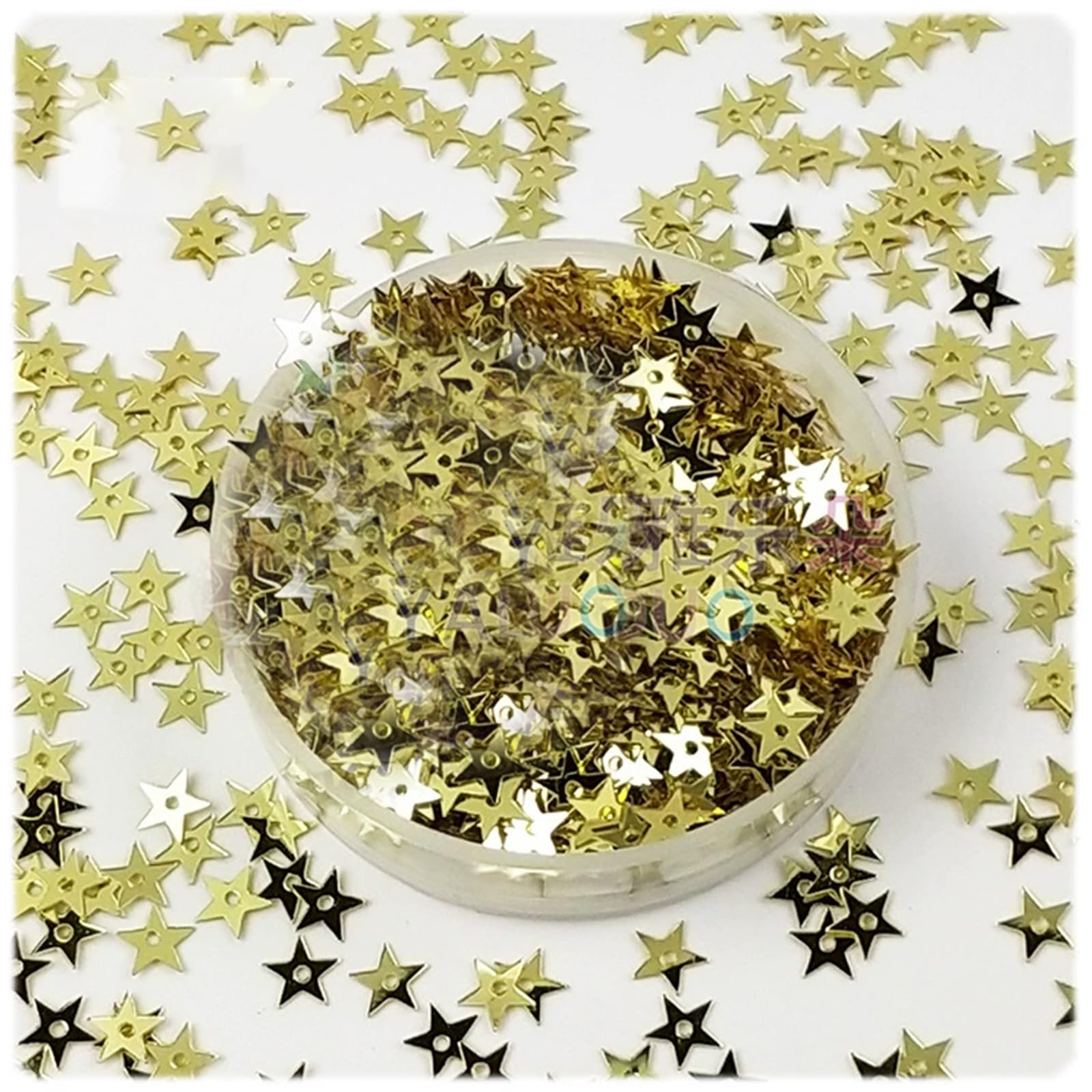 Vokenforu Gold Glitter Star Table Confetti, Star Sequins with Hole, Metallic Foil Stars for Sewing Dresses, Stage Decorations (About 4000 Pieces, 20g, Plastic, Star, Pentagonal, CRAFT_BEAD)