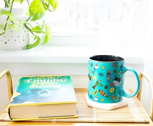 Miniatura 8 de Toynk Scooby-Doo - Taza de cerámica con patrón de calcomanías | Taza de café grande para expreso, cafeína, bebidas, artículos esenciales para el