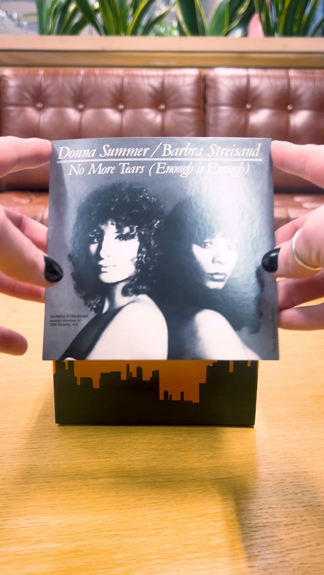 Donna Summer, Summer Time - The Singles Collection 1974 - 2010