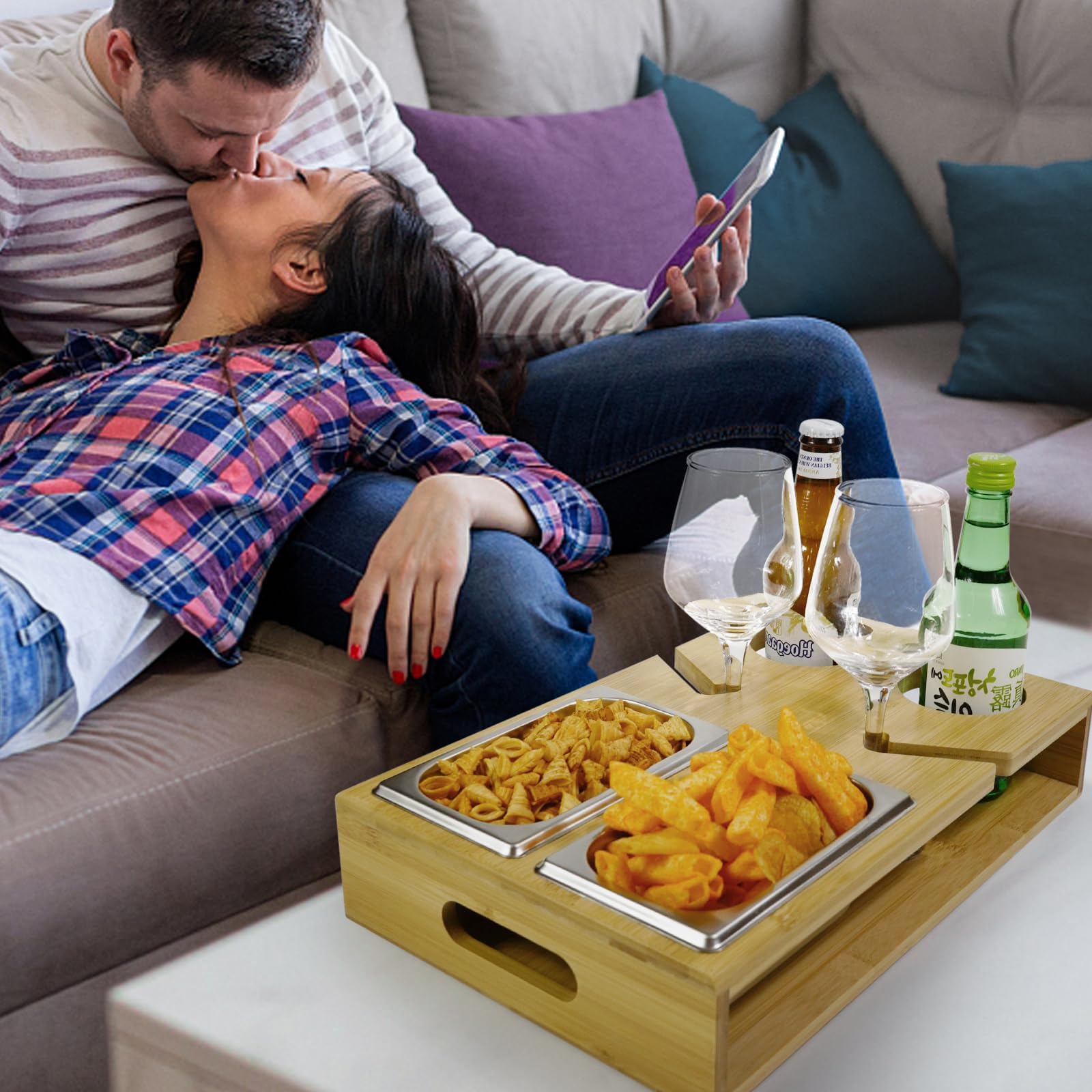 Vassoio da Divano in Bamboo - Portabicchiere da Vino Rettangolare Con 2 Ciotole per Snack in Acciaio Inossidabile - Adatto per Soggiorno, Picnic e Ristorante