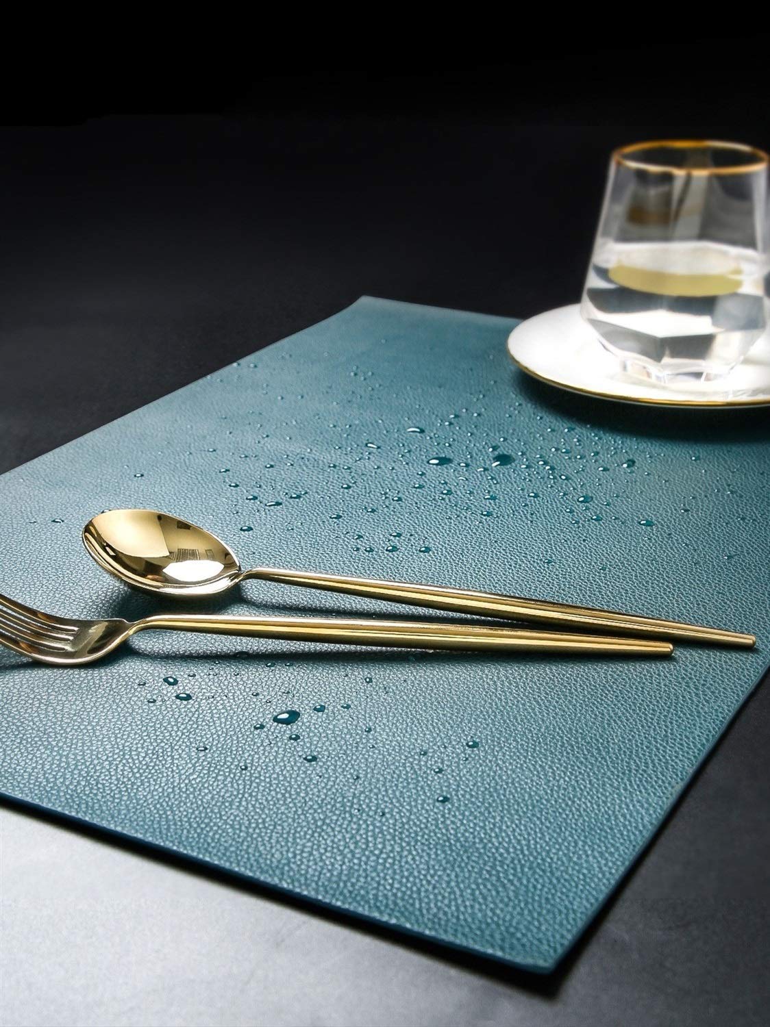 Prostokątna mata z poliuretanu, antypoślizgowa mata na stół, podkładki pod wino, podkładka pod garnek do zupy, patelnia do sałatek, mata na wino, mata na stół restauracyjny 45 * 30 cm (czerw