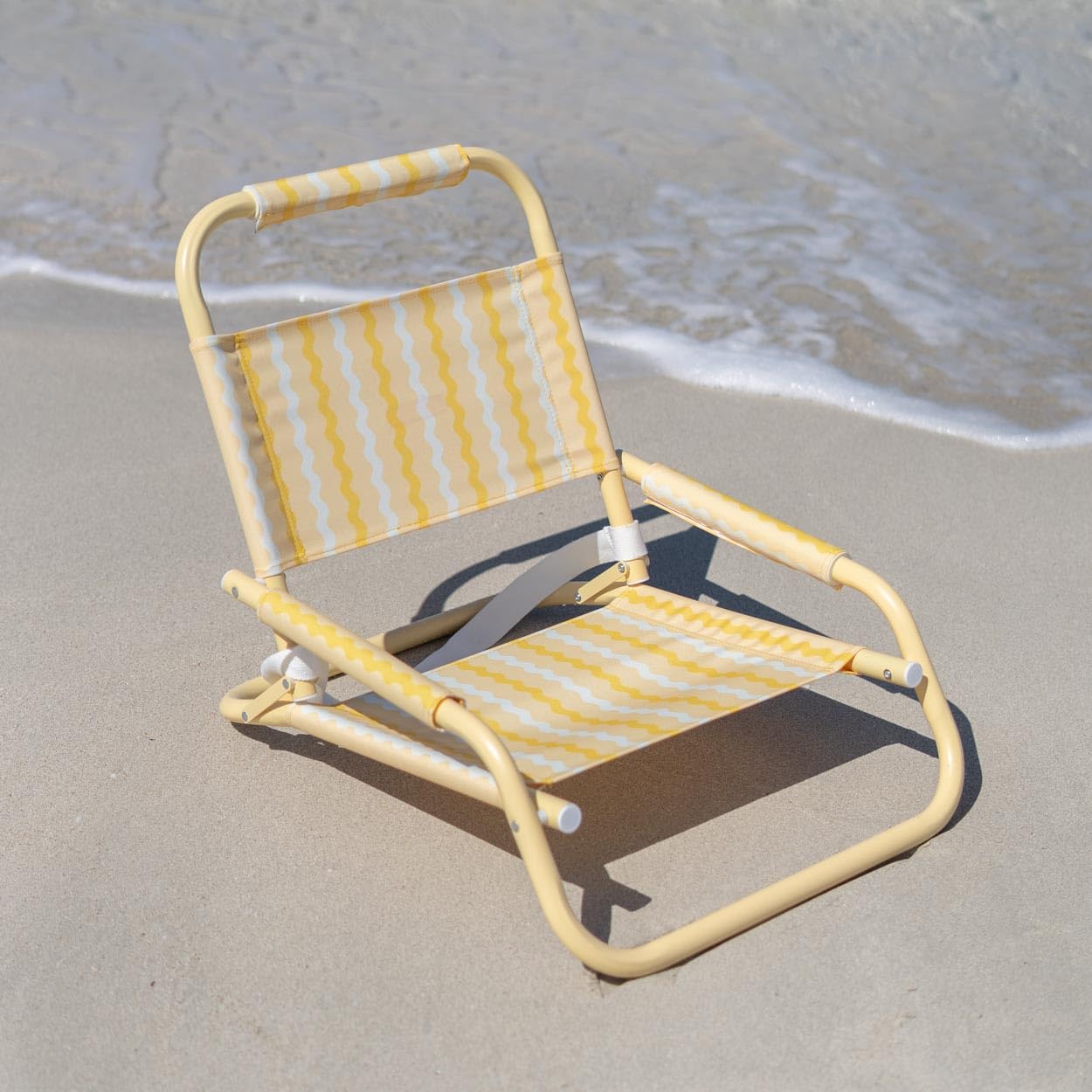 Flamingueo Silla Playa Ligera - Respaldo Plegable - Asa para Transporte - Tejido Poliéster y Aluminio - Amarillo