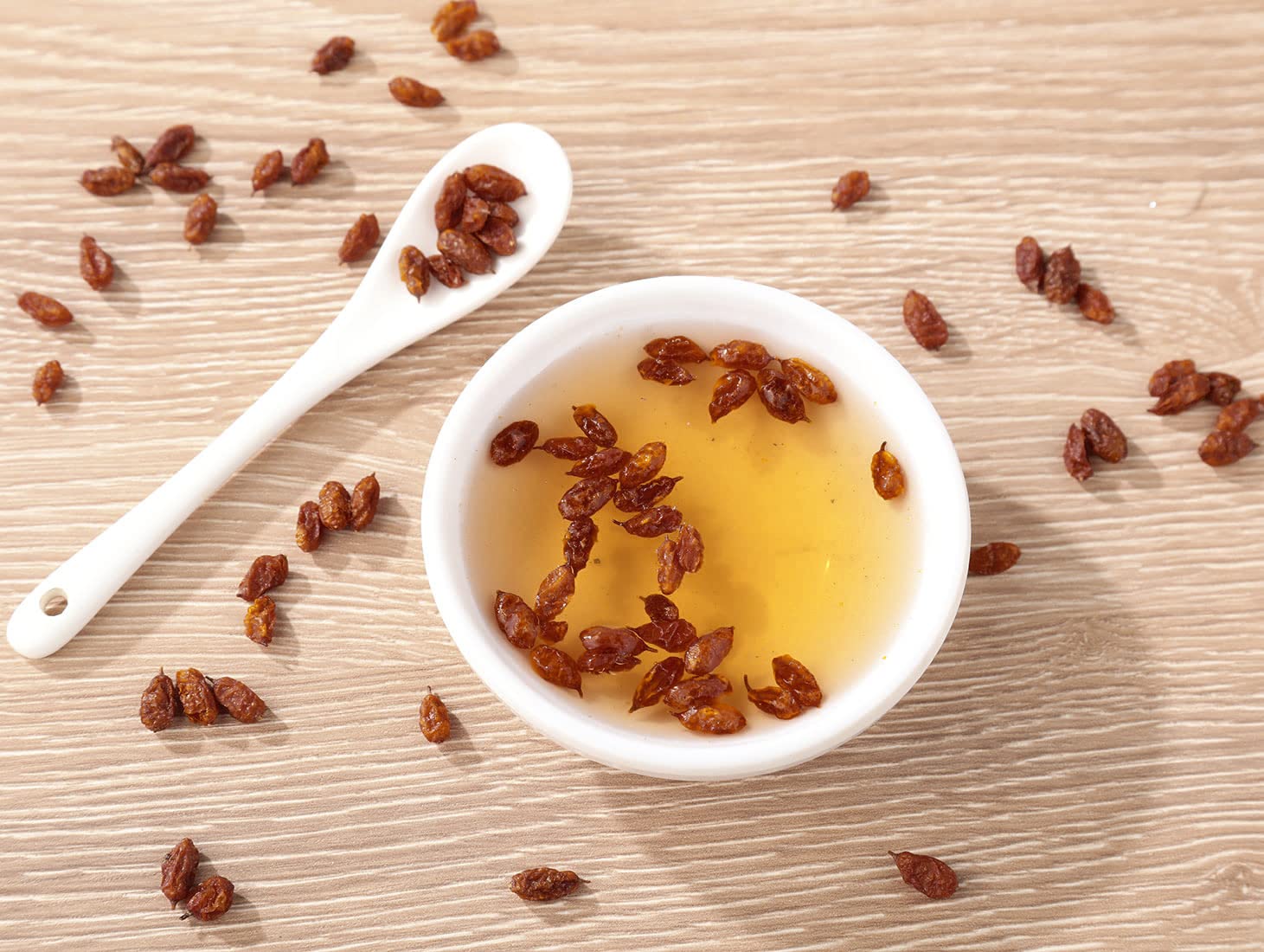 Premium Dried Sea Buckthorn Berries 8 Oz/227g.Natural & No Additives Sea Buckthorn Tea,沙棘,Hand Picked Whole Berry Fruit. - Image 5