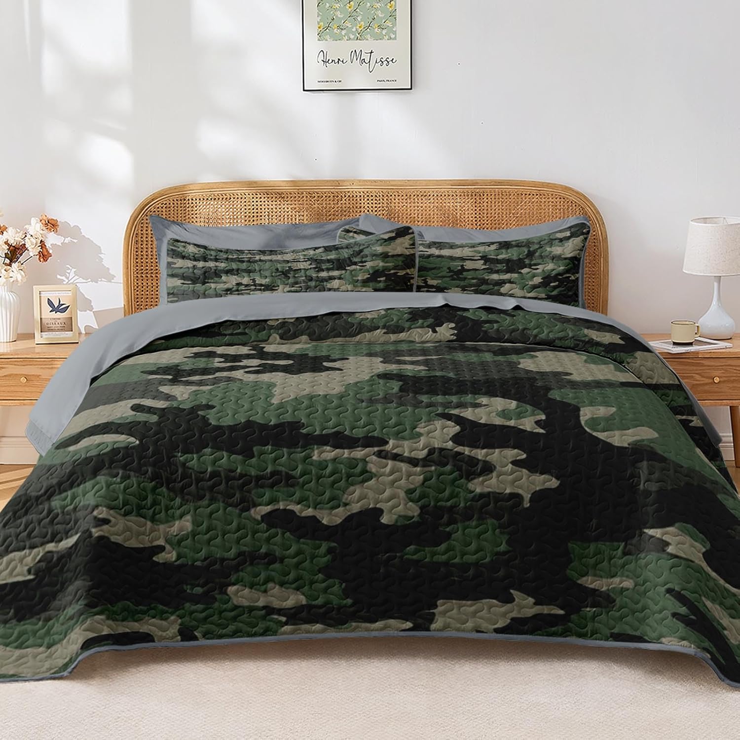 7 Pcs Quilt Set Queen Size, Retro Floral Daisy Soft Bed Cover Bedding Set for Kids and Adults, Pastel Pink Groovy Bedspread with Fitted Sheet 2 Pillowcases & 2 Shams for All Season