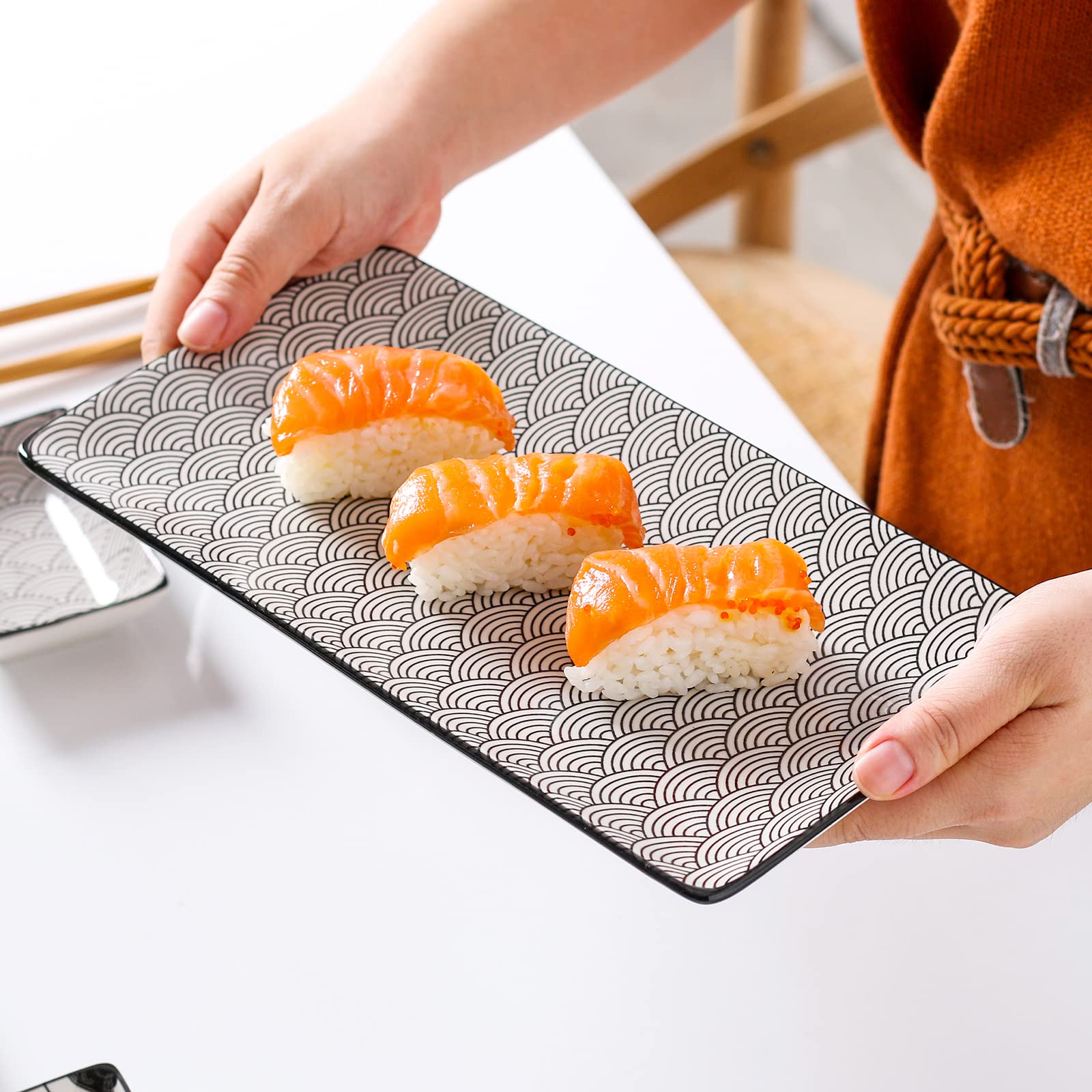 vancasso, Serie Haruka, Servizio di Sushi, 2 piatti per salsa, 2 piatti piatti rettangolari e 2 bacchette, 2 ciotole giapponesi per 2 persone, confezione regalo