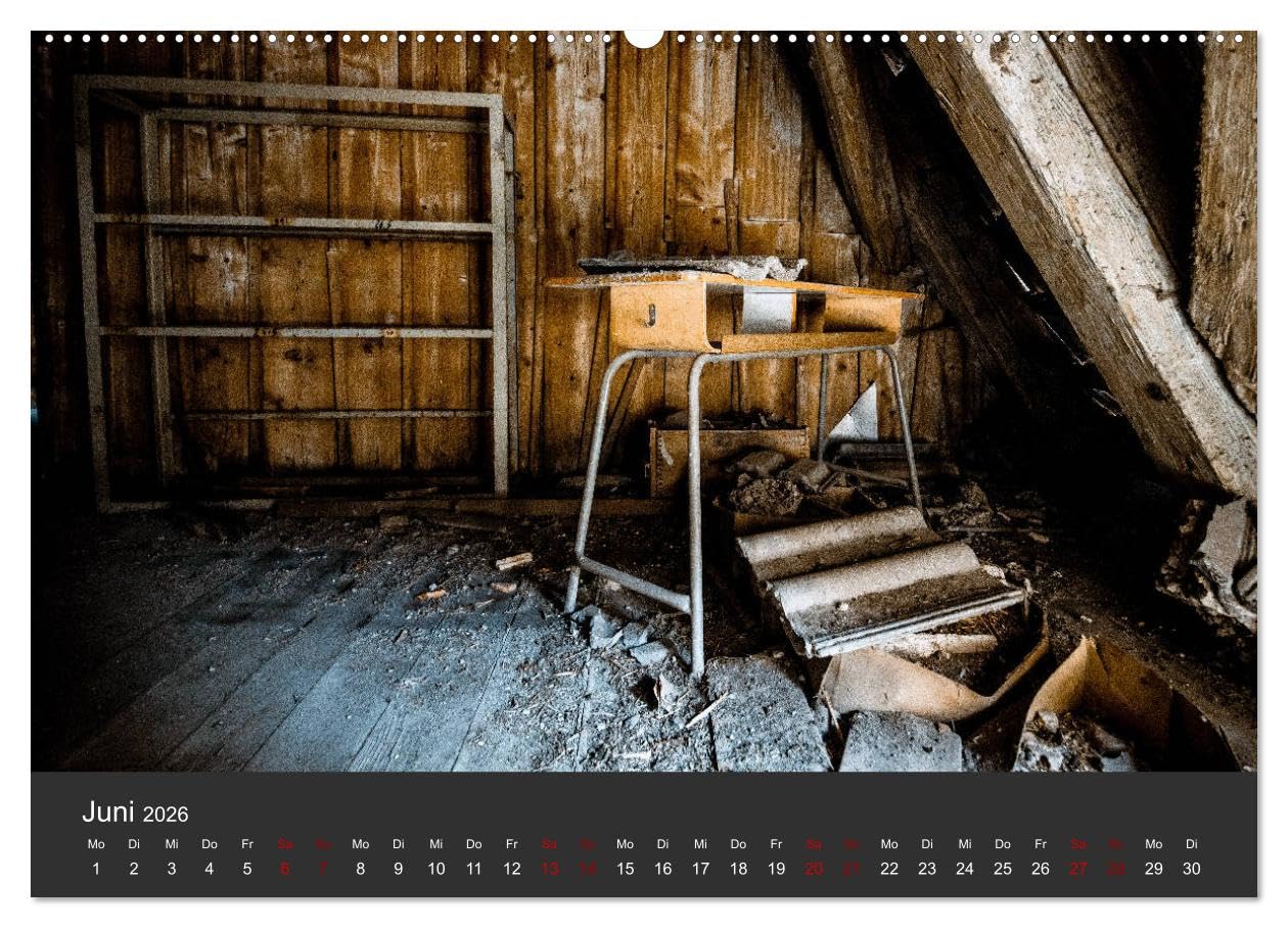 Verlassene Orte - Ein Lost Places Kalender (Wandkalender 2026 DIN A2 quer), CALVENDO Monatskalender: Lost Places Fotografien in verschiedenen verlassenen Gebäuden (CALVENDO Kunst)