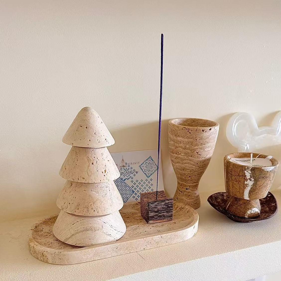 Travertin Weihnachtsbaum Kerzenhalter, 4-stöckiges Turm-Design, 3-Kerzen-Display mit rutschfestem Boden