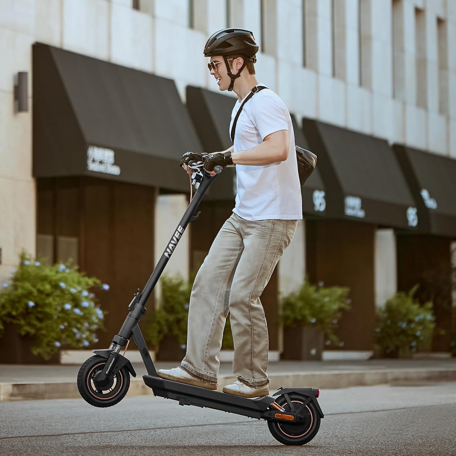 NAVEE GT3 Pro D E-Scooter Erwachsene 400W Motor | 60 km Reichweite | Vierfach-Federung | Klappbar (54 cm) mit IPX5 & TÜV-Zulassung Stadtscooter für Kopfsteinpflaster/Steigungen 22%