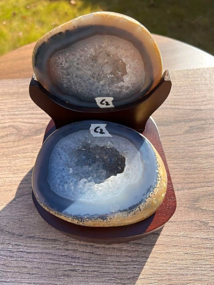 C6トレジャーメノウ 台付き 瑪瑙 風水 聚宝盆アゲート Amazon.co.jp: C2トレジャーメノウ 台付き 瑪瑙 風水 聚宝盆アゲート