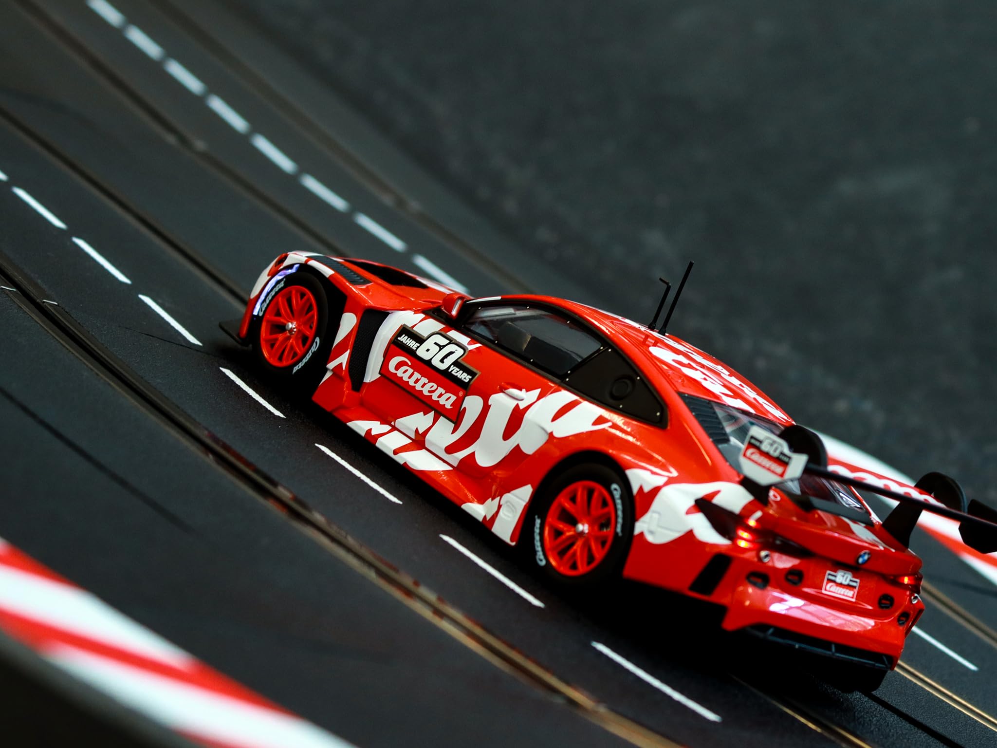 Carrera - 20023953 - BMW M4 GT3 „60 Jahre, No.60“