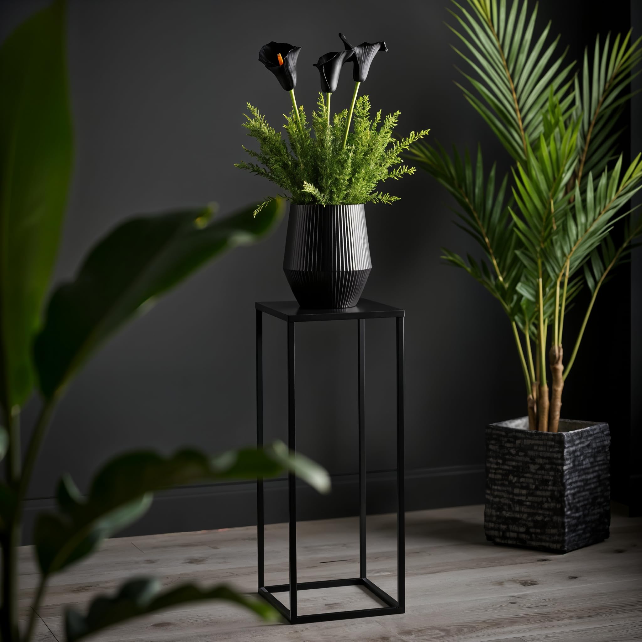 Pflanzenständer Ferro - 24x24x80cm - Farbe Schwarz - für Zimmerblumen - Metallregal - Dekorativer Tisch - Blumenständer - für Zimmerecke, Wohnzimmer, Balkon