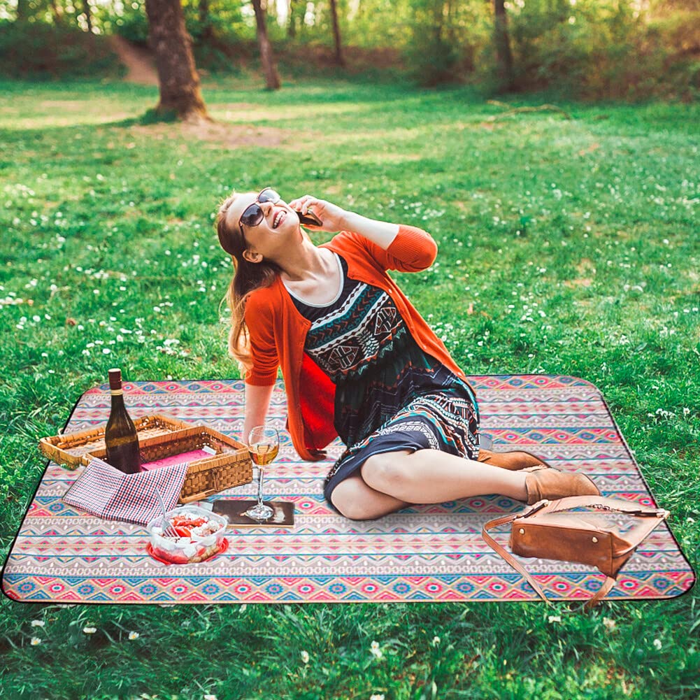Surakey Couverture de Pique-Nique Portable Pliable Tapis de Pique-Nique avec Poignée Grand Tapis avec Support Film D'aluminium Imperméable pour Camping, Parc, Jardin, Extérieur, Plage, 200 * 200cm