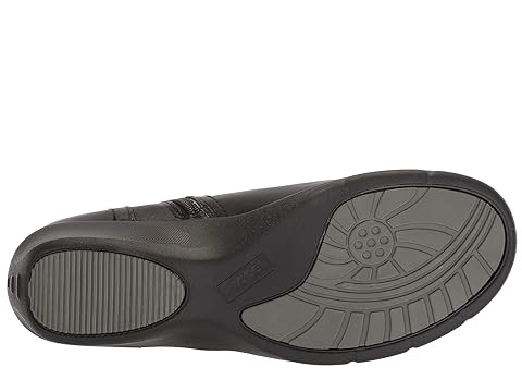 propet waverly bootie