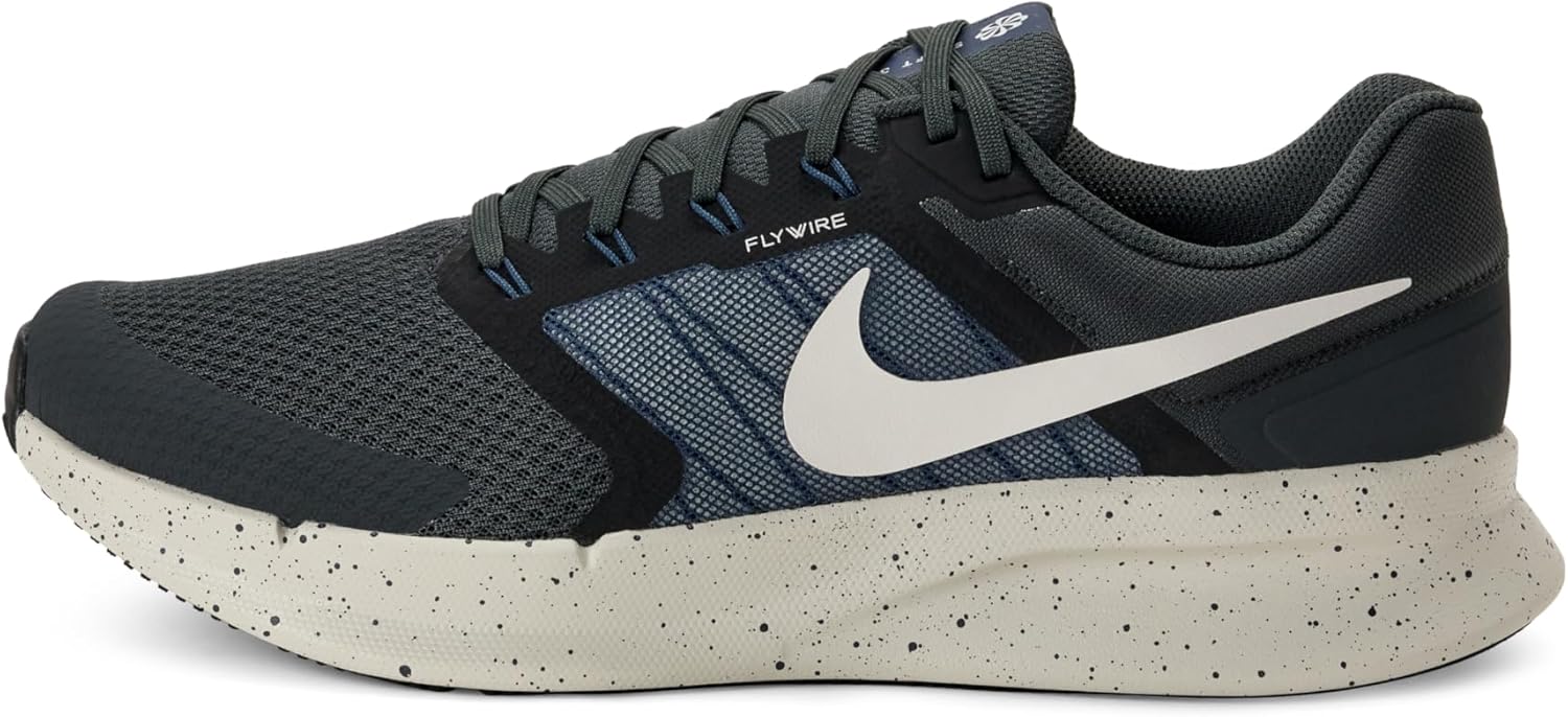 Nike Men's Run Swift 3 Road Running Shoes