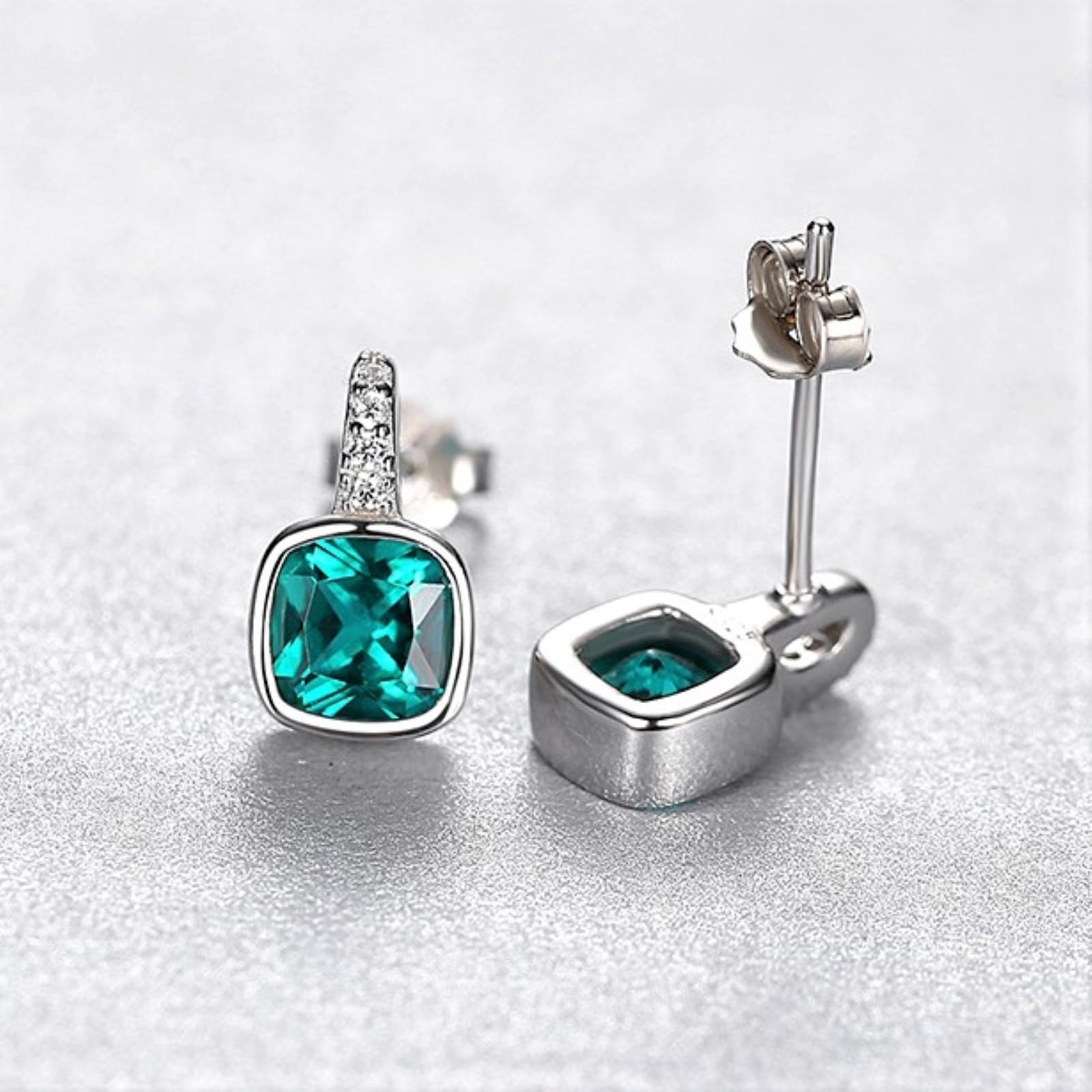 Orecchini a Bottone Argento 925 con Pietre di Nascita Regalo di Zirconia Cubica e Verde Smeraldo per le Donne