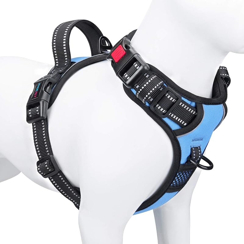 Arnés para perros sin tirones, chaleco reflectante ajustable con asa de entrenamiento | Bolsillo para identificación con nombre, 2 ganchos metálicos para correa, 3 hebillas a presión [fácil de poner y quitar] (M, azul bebé)