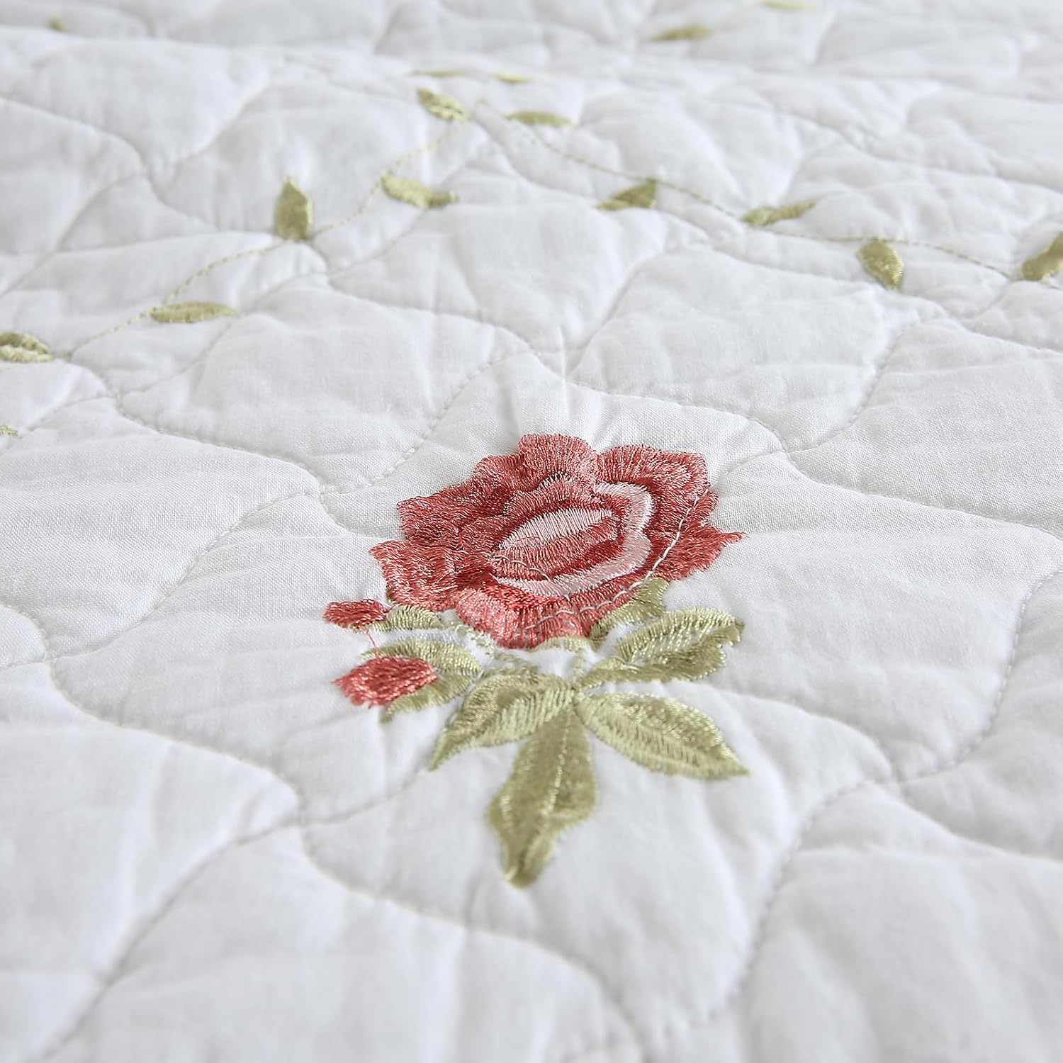 ROOMLIFE Quilt Set King Size 3D Floral Peony Embroidery Pattern 3-Piece Cotton Reversible Quilted Embroidered Decorative Bedspreads Coverlet Bedding Set, Lightweight &Soft, All Season(104"X 94") White