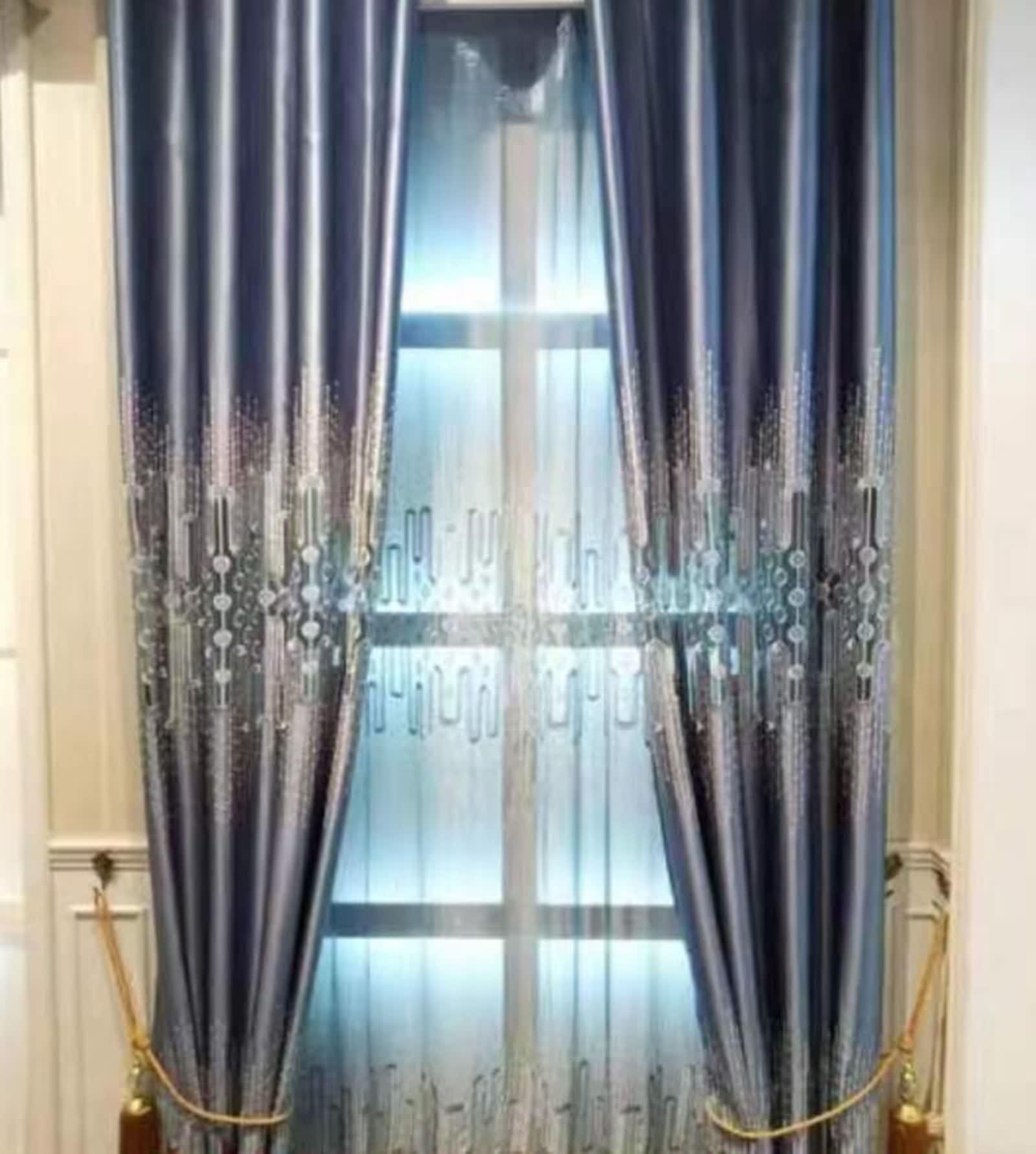 Rideau Occultant Bleu, Rideau Anniversaire Motif de Broderie Polyester 137L x 160H CM Lot de 2