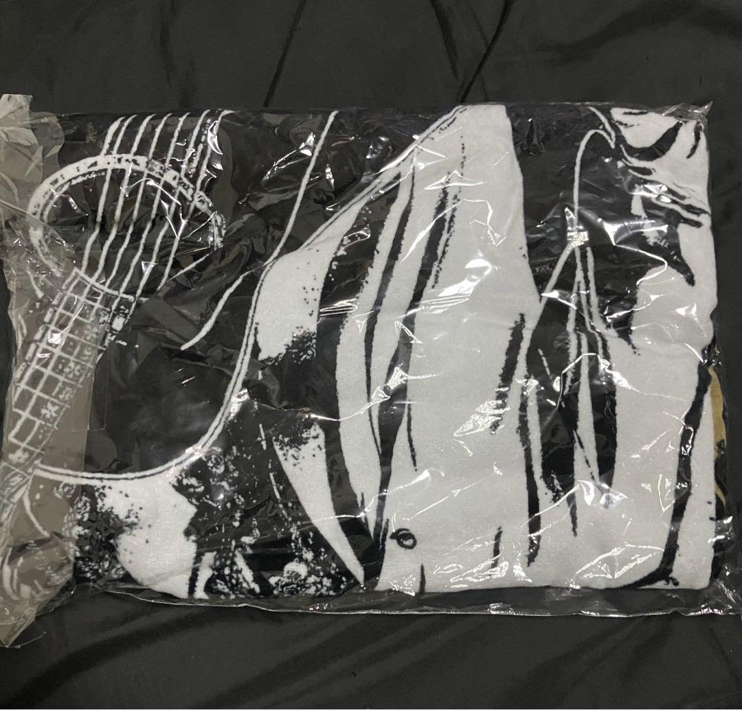 Amazon.co.jp: 長渕剛 ビッグタオル REBORN 2022 with THE BAND : DIY