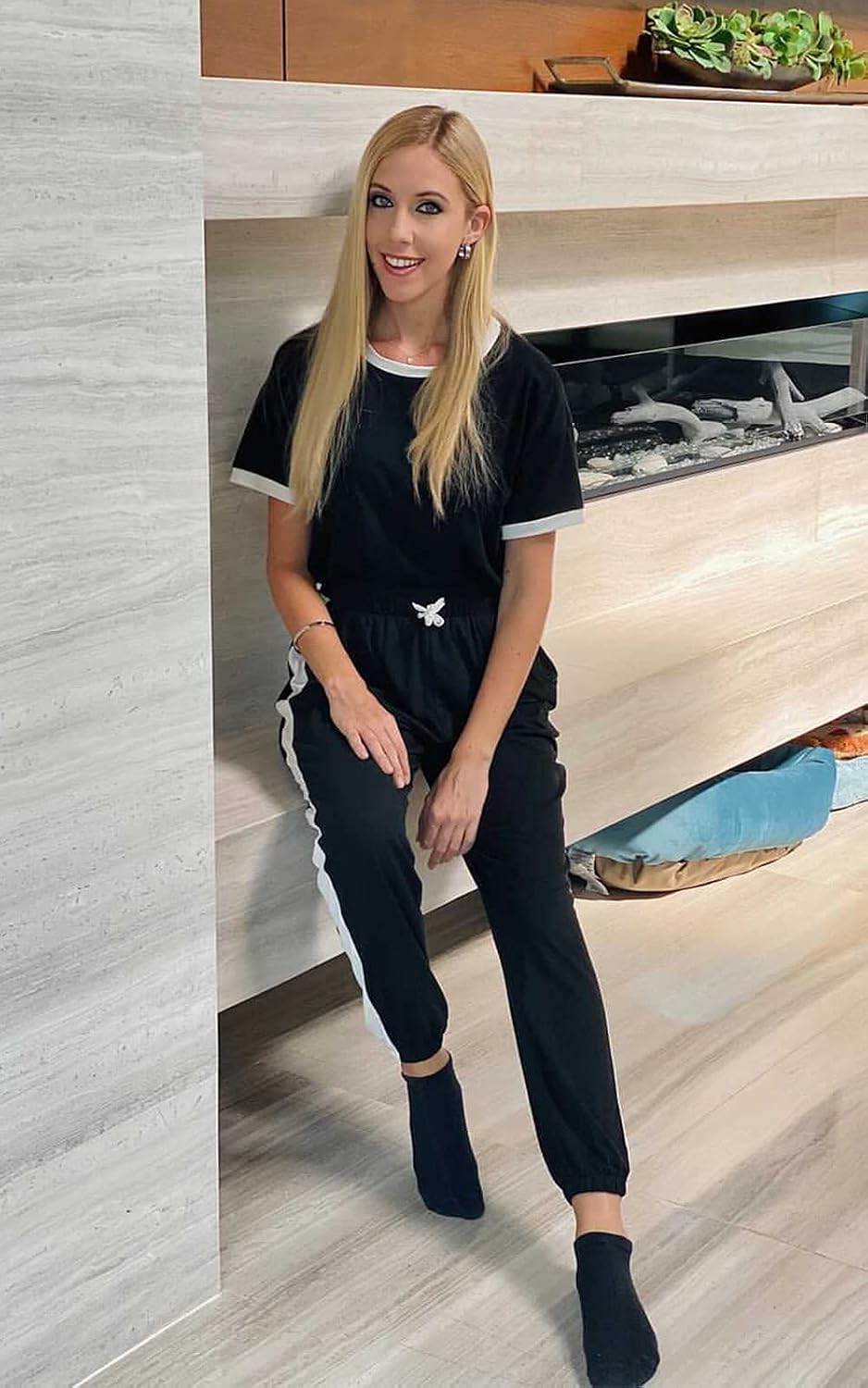 PRETTYGARDEN Women's 2 Piece Outfits Side Stripe Pullover Shirts and Long Pants Jogger Lounge Sweatsuit Sets