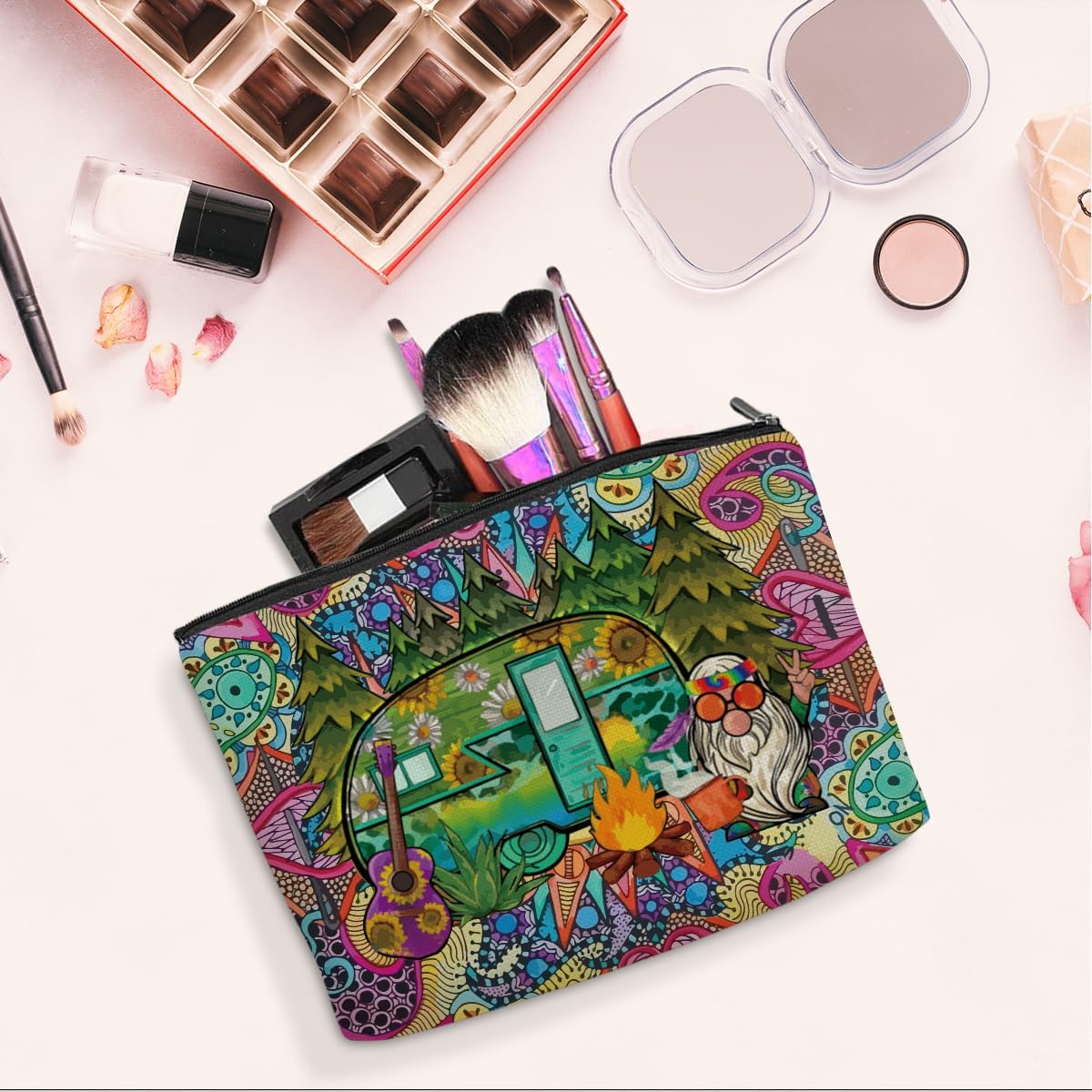 Hippie Gifts Makeup Bag Funny Hippie Van Hippie Decor Stuff Retro Camper Car Travel Toiletry Bag for Women Best Friends Grandma Mom Sister Coworker Nurse Camping Birthday Christmas Retirement