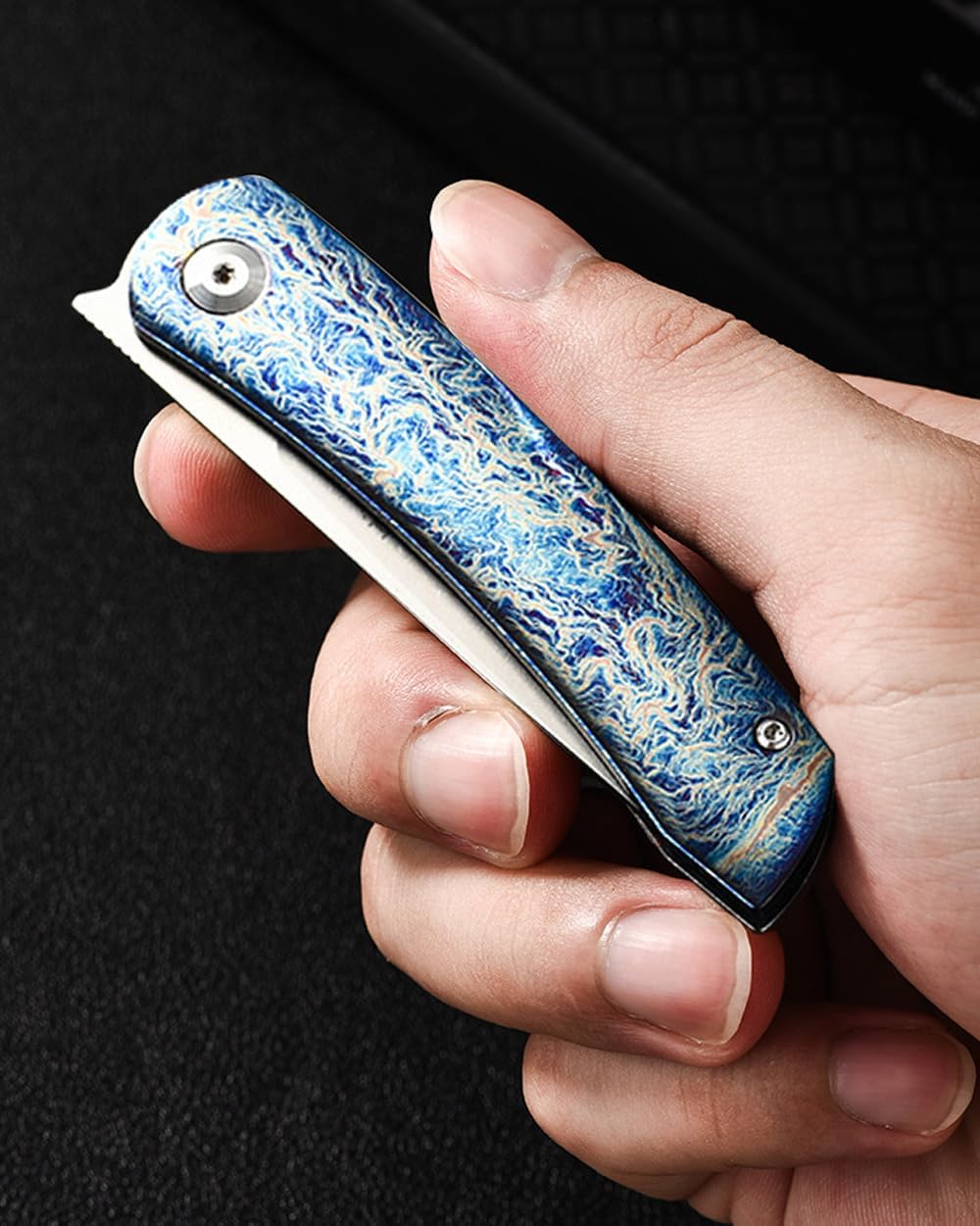 PioneerEDC MT394 Folding Pocket EDC Knife, 2.8 Inch M390 Drop Point Blade, TC4 Titanium Handle, Non-Locking Flipper, 6.77 Inch Overall (Grey Stonewashed Titanium)