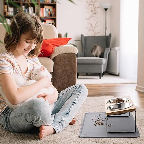 Miniatura 7 de Cuencos elevados mejorados para gatos con tapete para alimentos, soporte inclinado de 15 , platos elevados para gatos y agua, 2 cuencos de acero