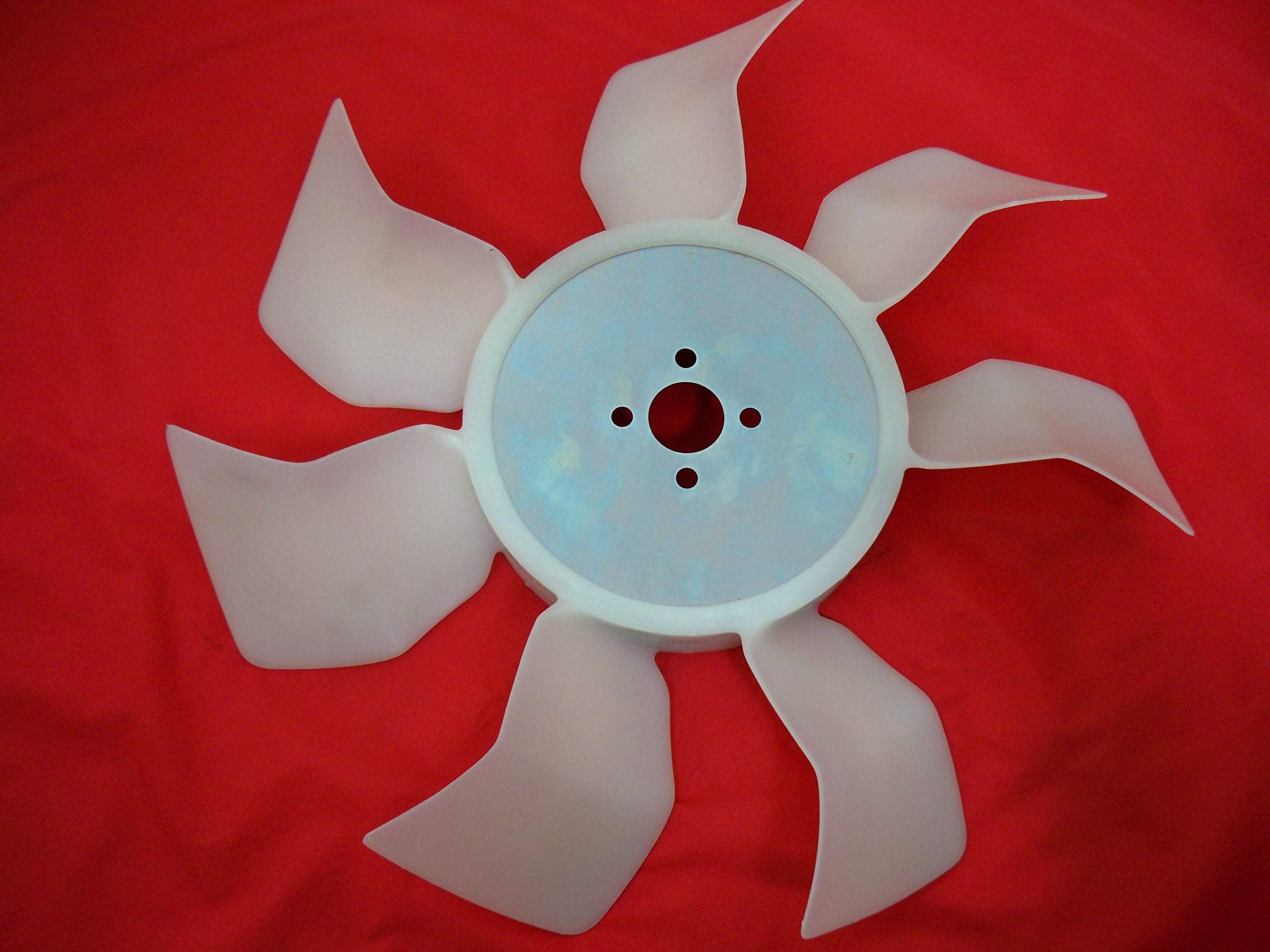 Kubota 1C010-74110 - Ventola di ricambio per trattore