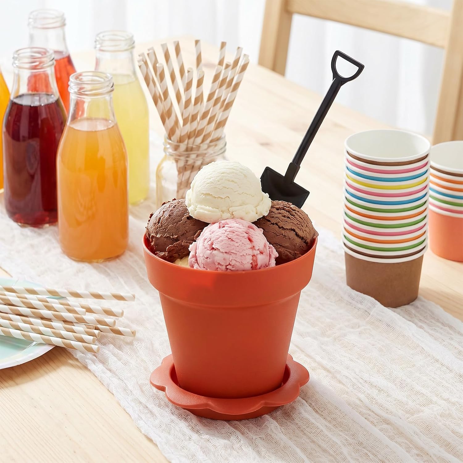 60 Sets Flower Pot Dessert Cups with Bottom Trays and Spoons Mini Flower Pots Plastic Dirt Cake Cups for Ice Cream Yogurt Pudding Mousse Party Baking Supplies
