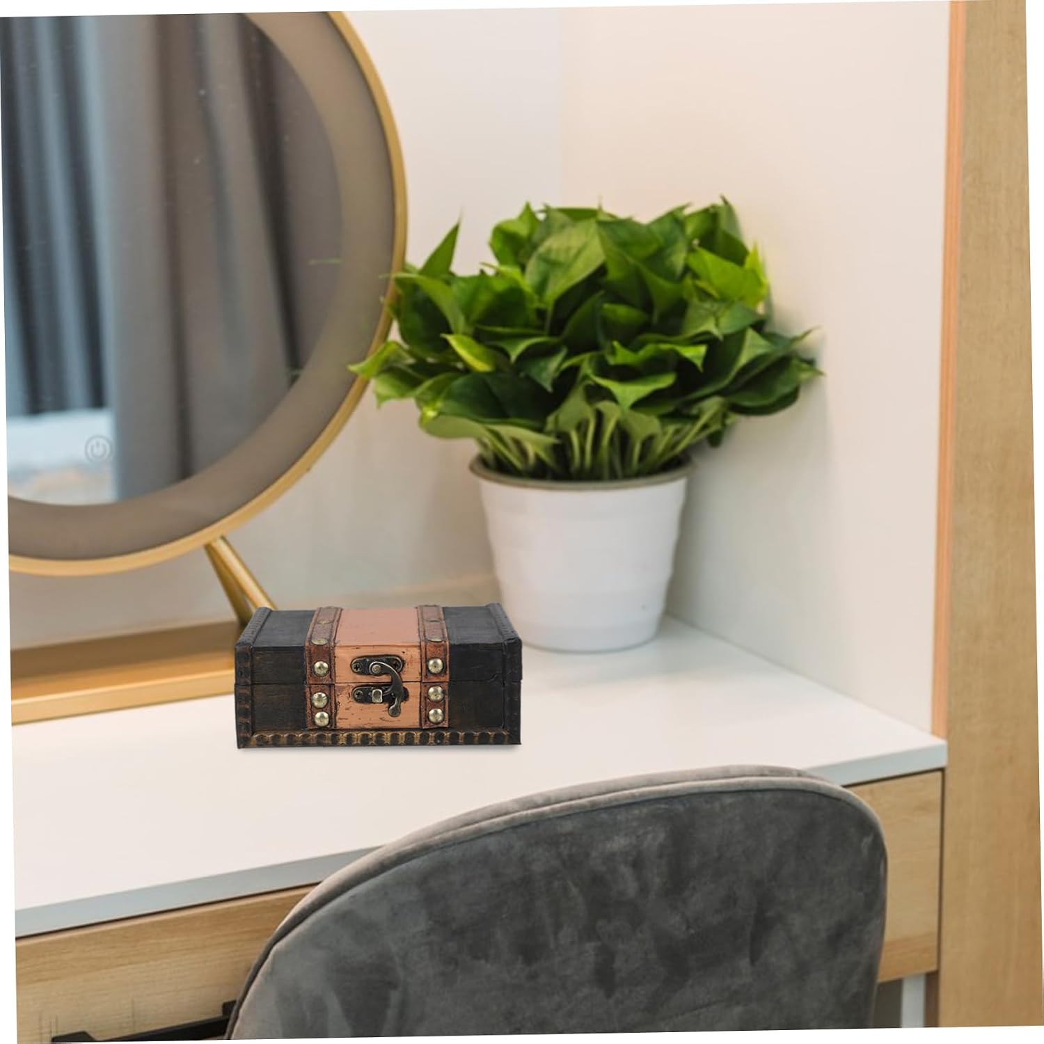 Cabilock Lockable Vintage Wooden Keepsake Box Antique Style Decorative Storage Chest for Jewelry and Small Treasures for Home Decor and Organization