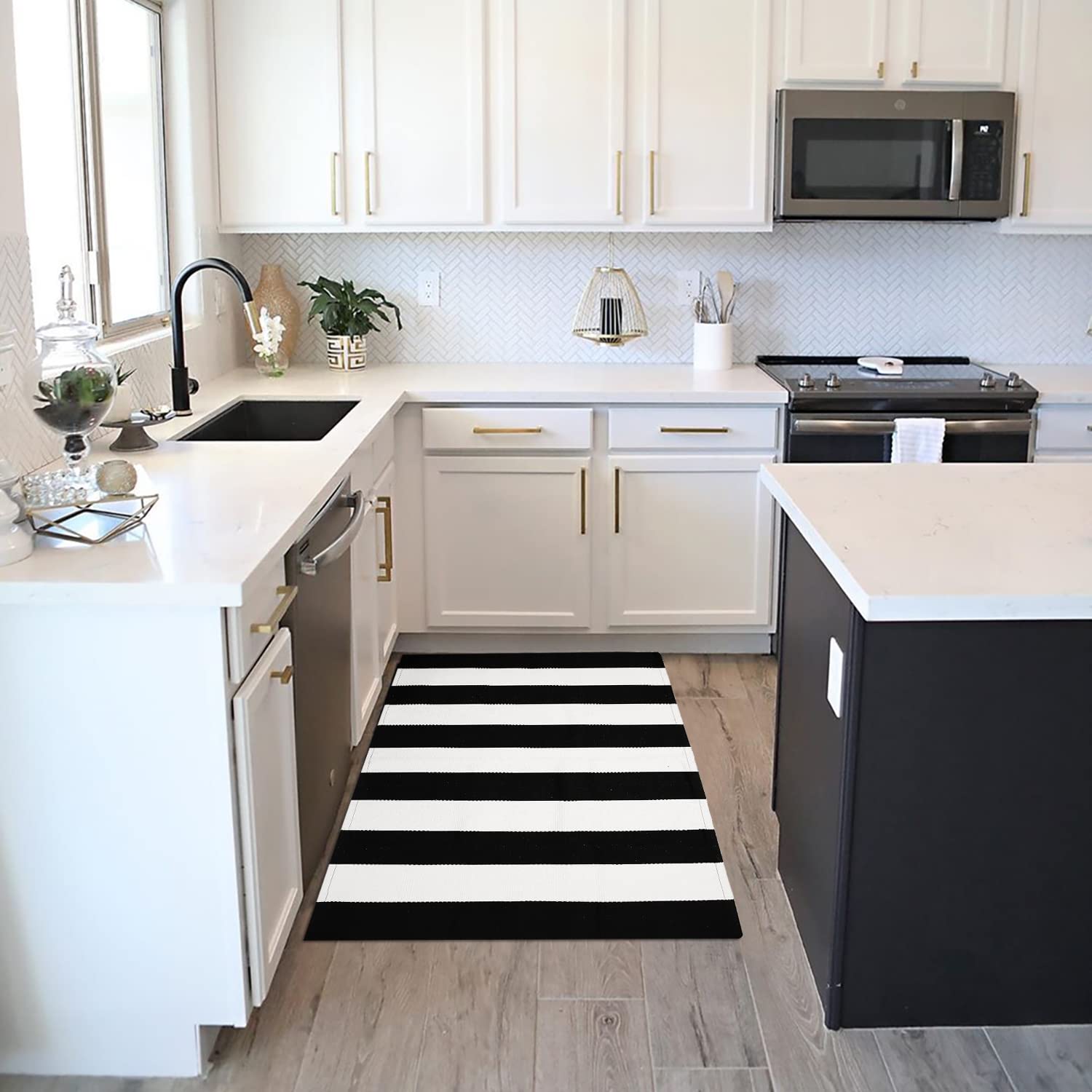 Black & White Striped Rug - Entryway Mat -2