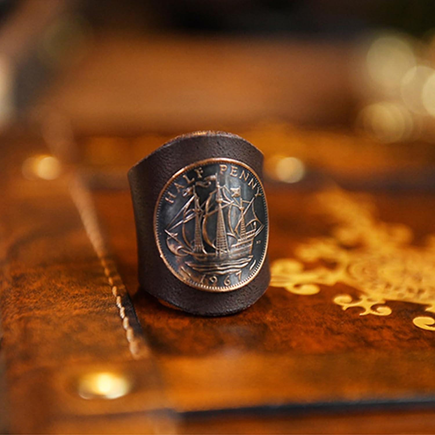 ETACHI Handmade Men Square Scarf Ring Square Scarf Buckle, Cowhide and Coin, Gift for Men, 1 Pcs