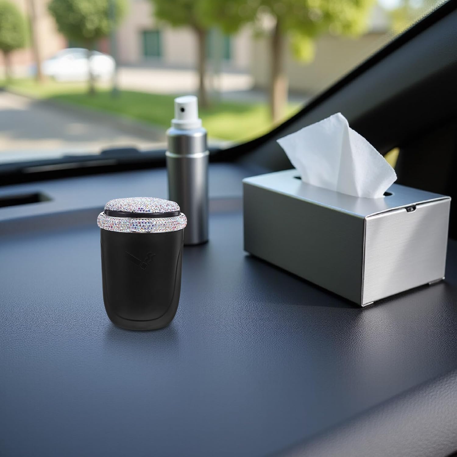 Car Ashtray with Lid and LED Light Bling Auto Cup Ashtray Holder Rhinestone Smokeless Car Accessories for Vehicle Interior Can