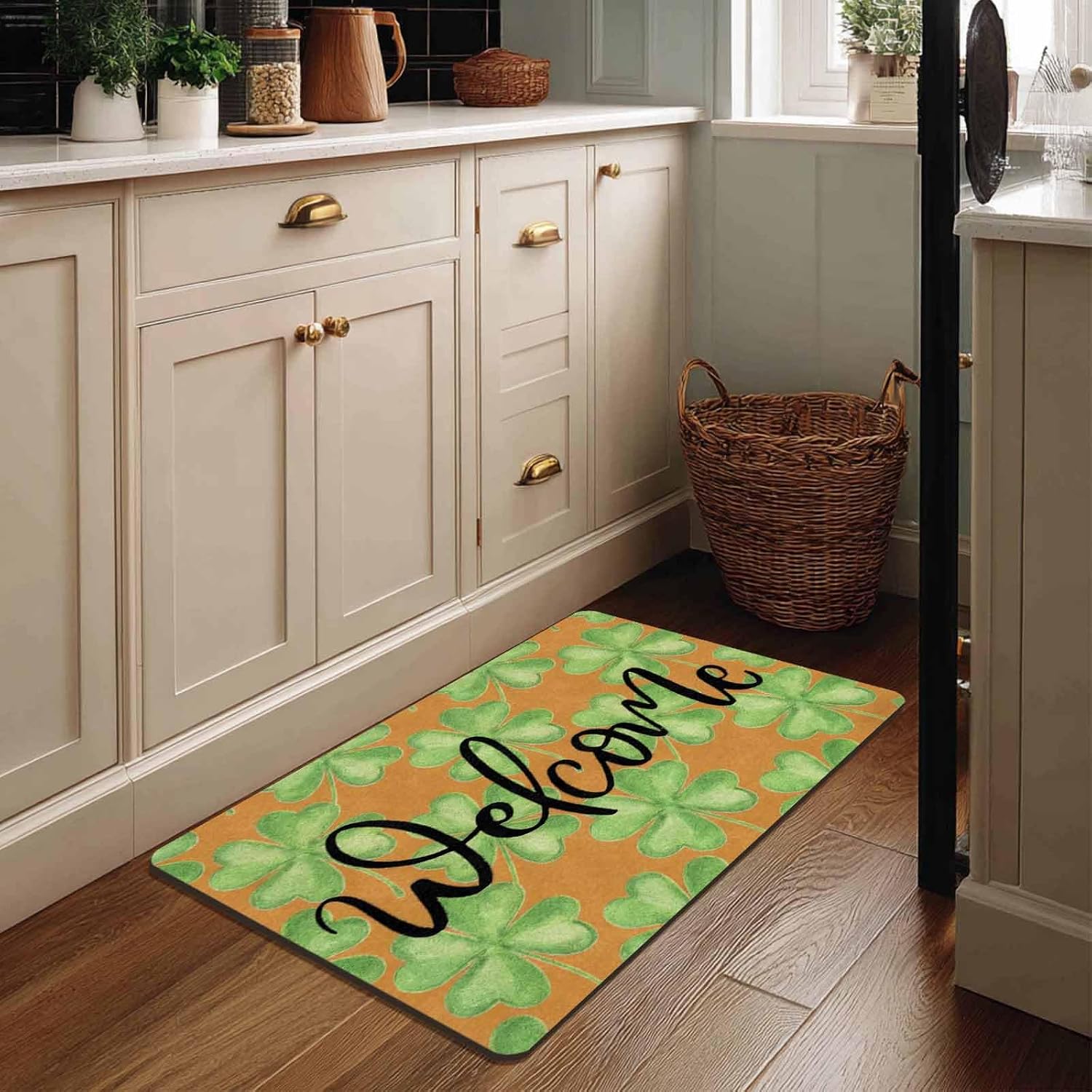 St. Patrick's Day Welcome Door Mat Green Shamrock Clover Decorative Rug Non Slip Indoor Outdoor Entrance Mat for Front Porch Home Decor 18 x 30 Inch